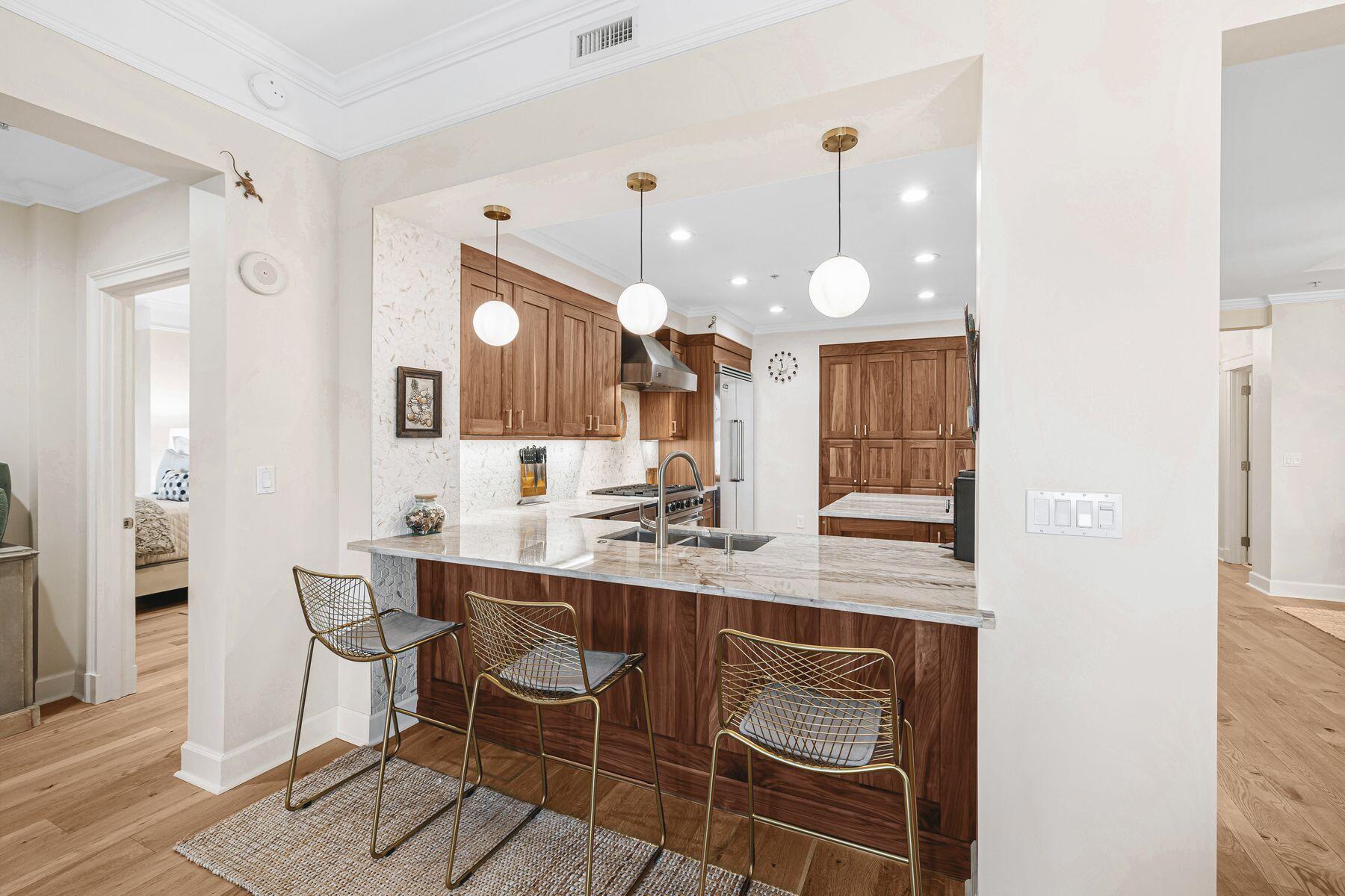 ONE WATER PLACE - Residential
