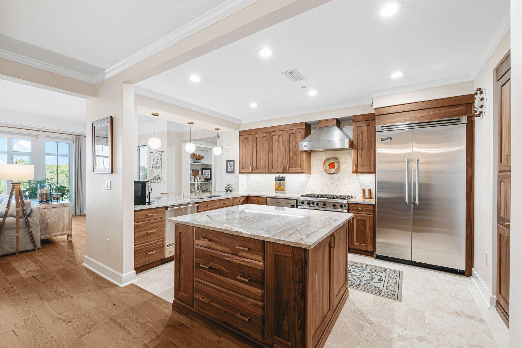 ONE WATER PLACE - Residential