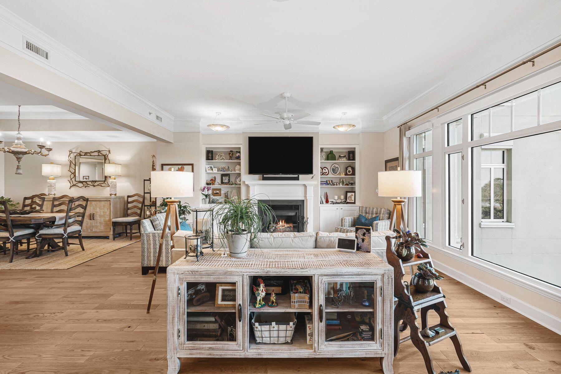 ONE WATER PLACE - Residential