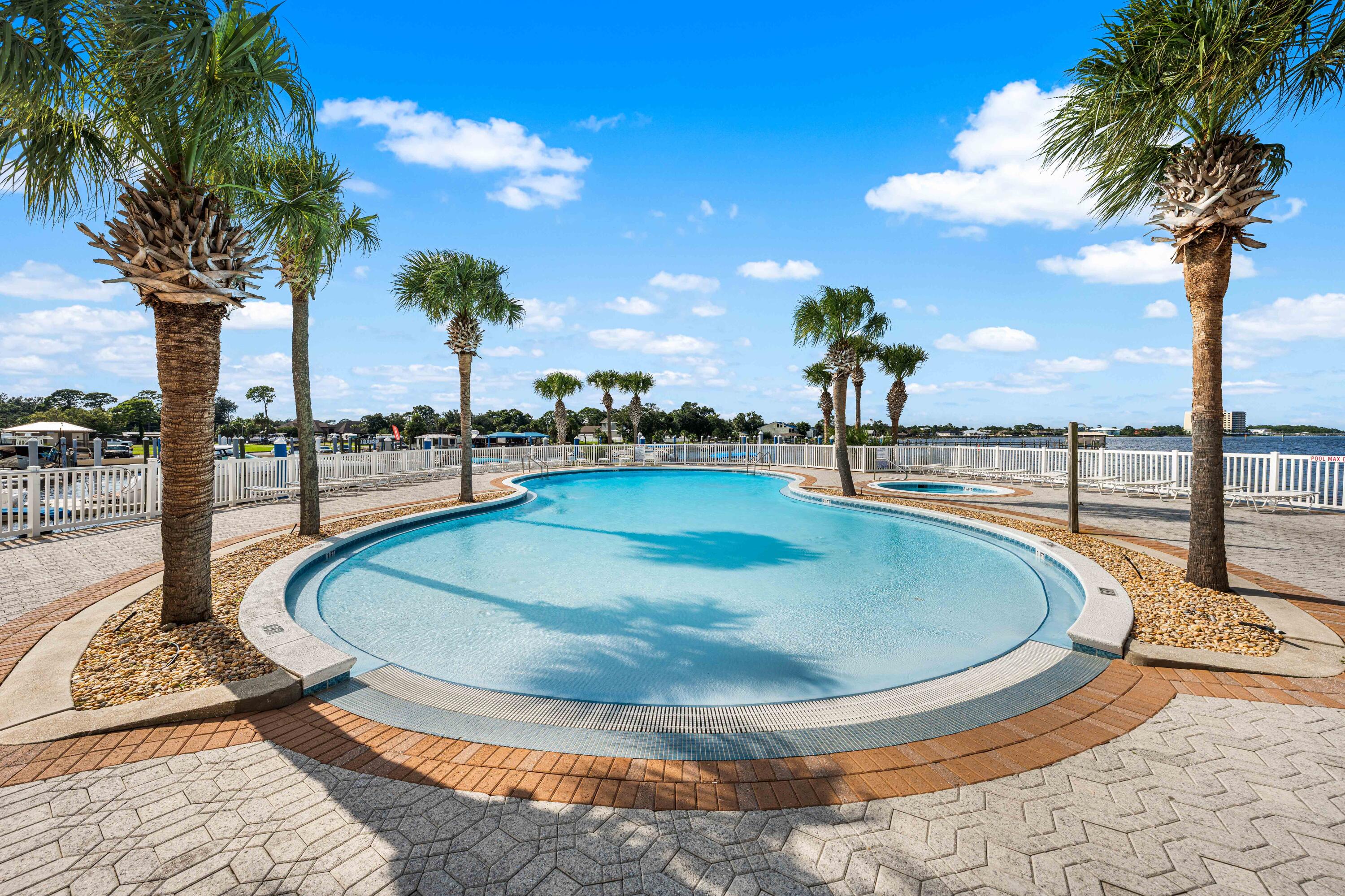 Marina Landing - Residential