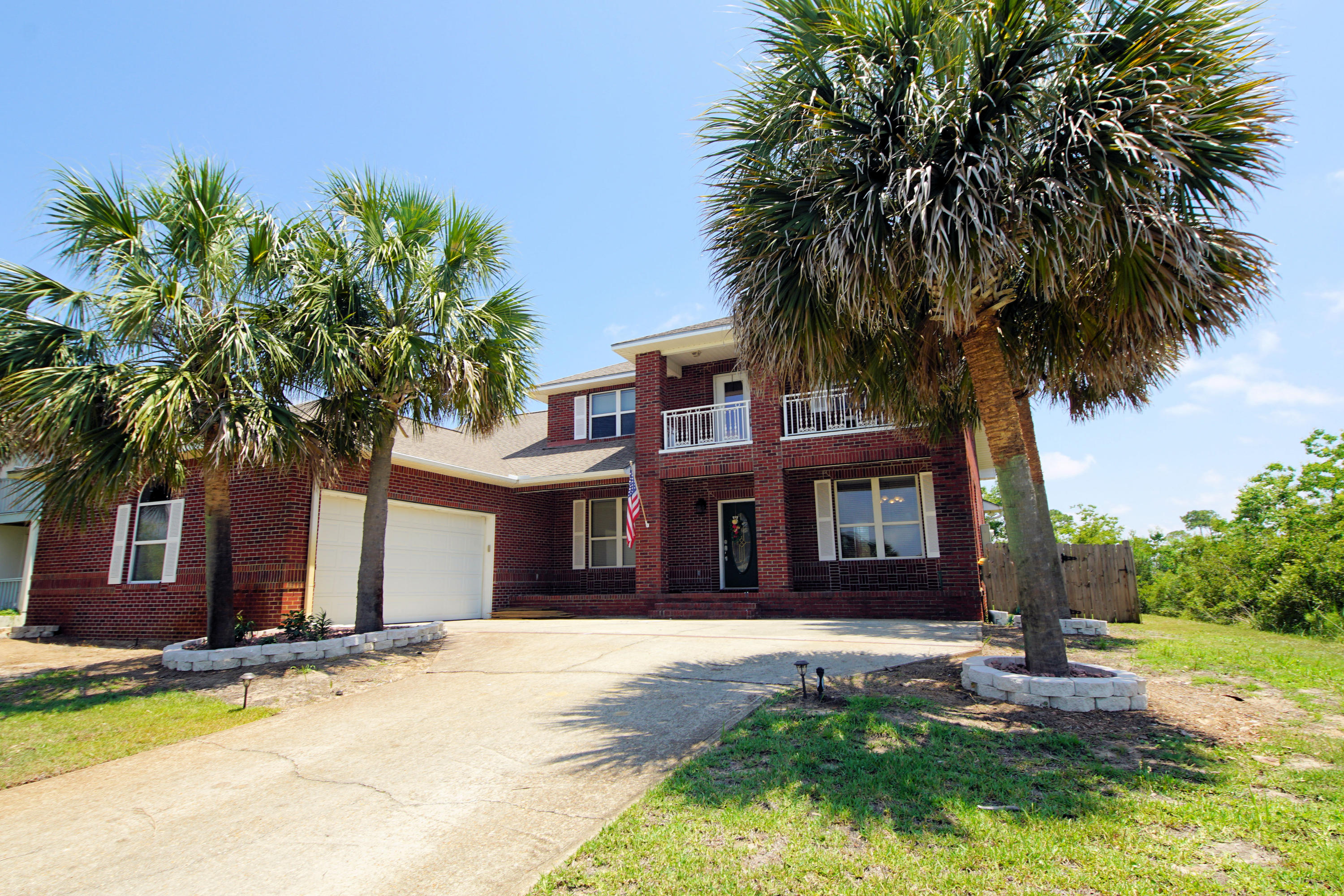 EMERALD POINTE PLAT 3 - Residential Lease