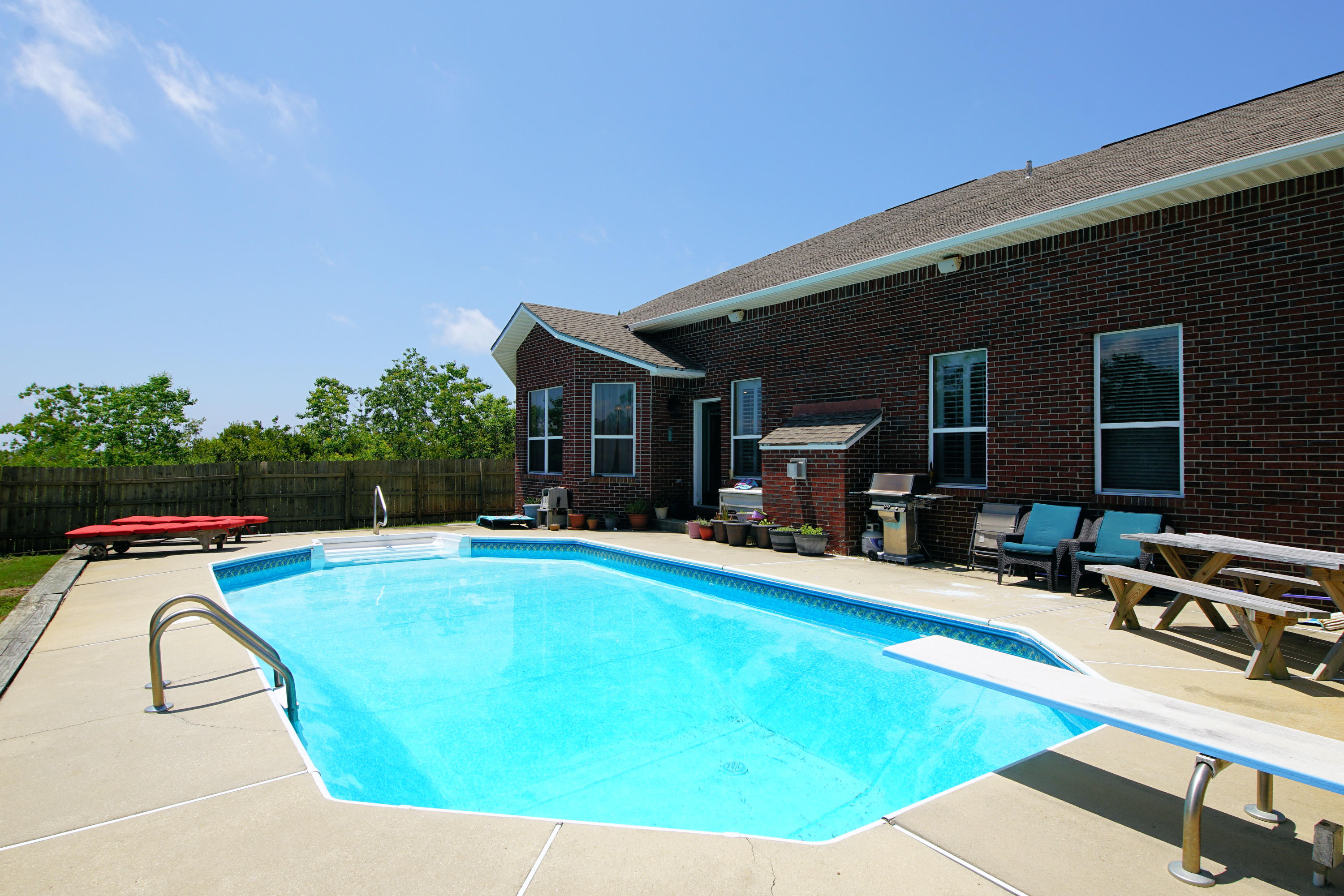 EMERALD POINTE PLAT 3 - Residential Lease
