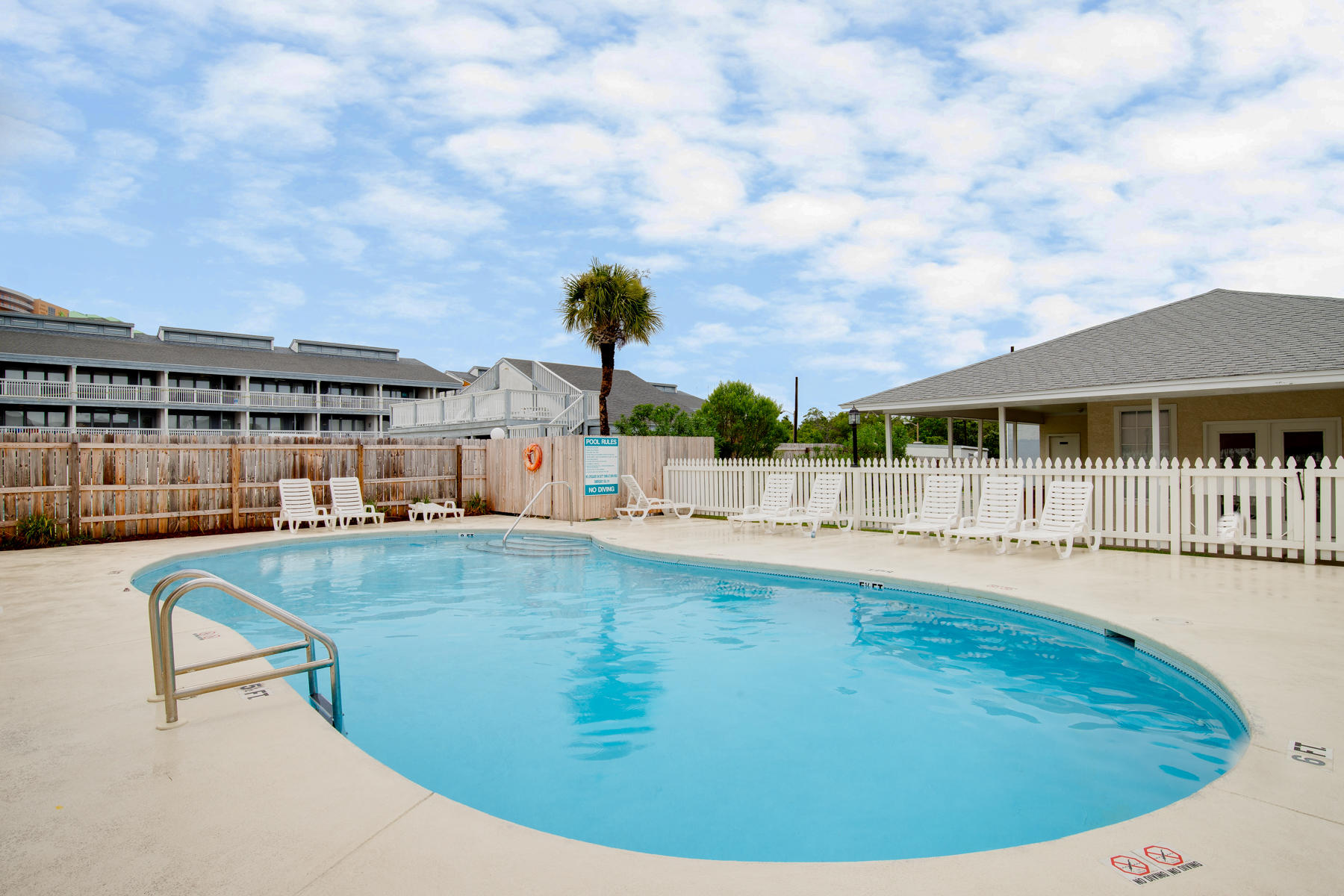 Wendwood Condominiums - Residential
