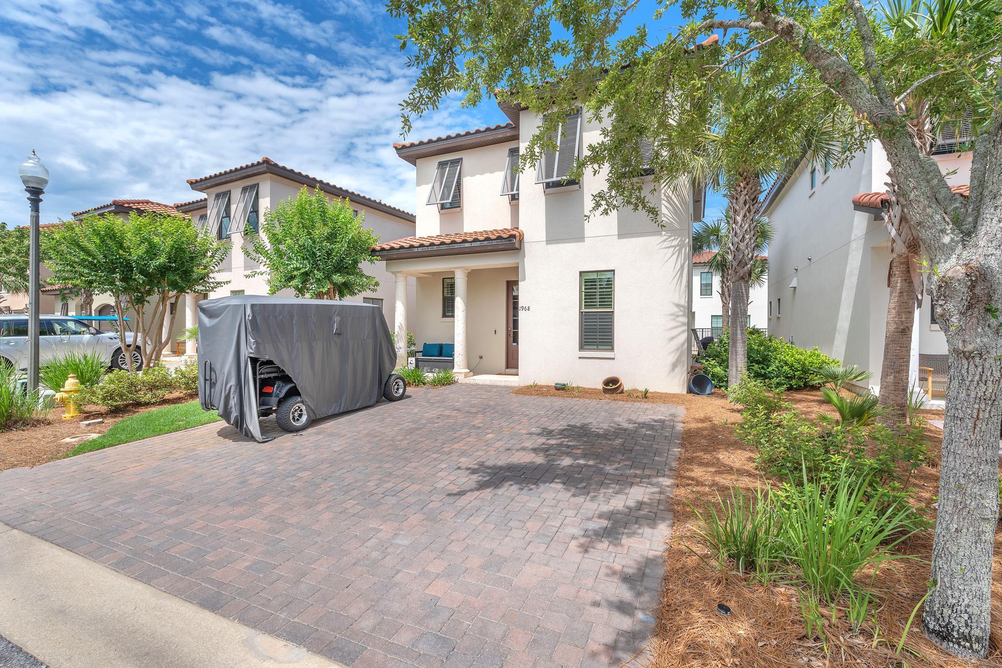 VILLA LAGO - Residential Lease