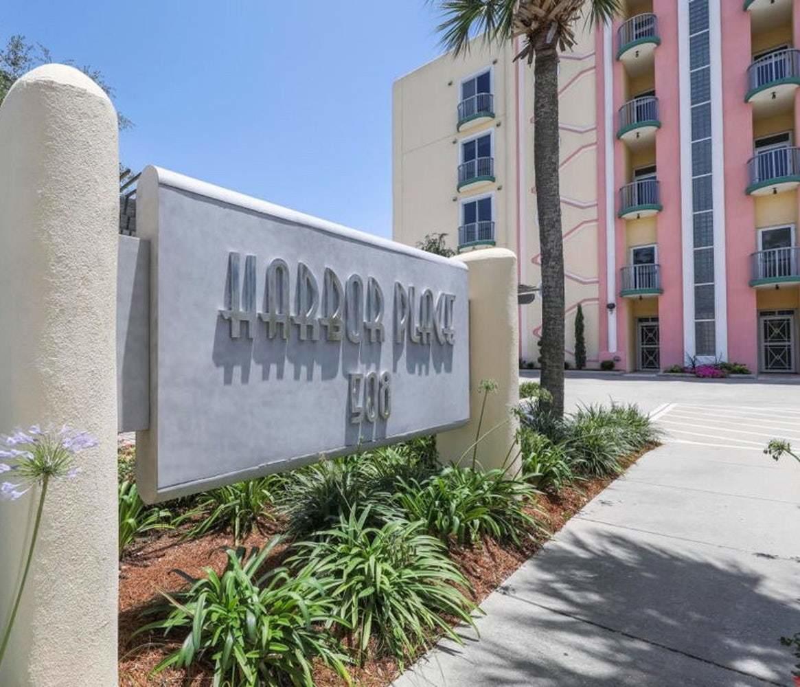 DESTIN HARBOR PLACE - Residential Lease