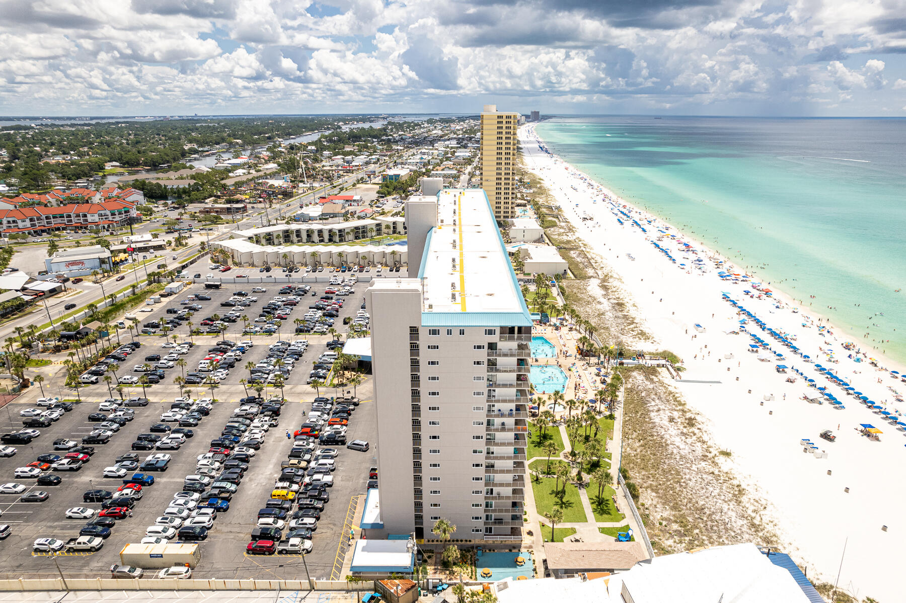 SUMMIT CONDOMINIUM, THE - Residential