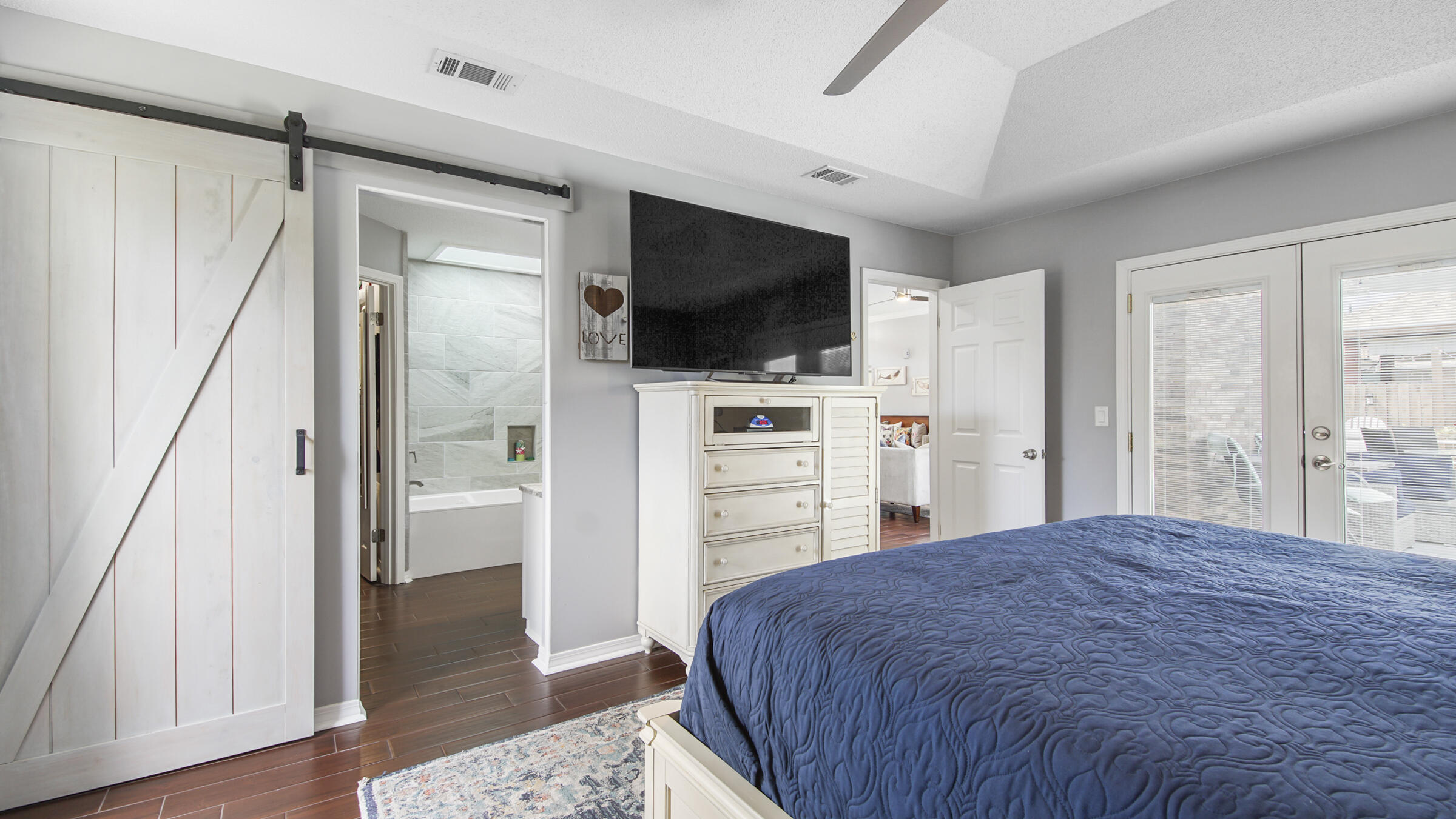 RIDGE WOOD MANOR - Residential
