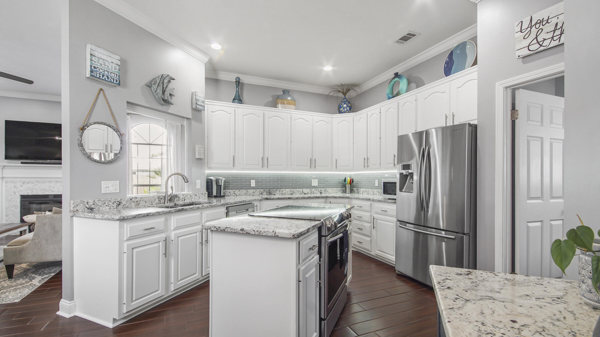 RIDGE WOOD MANOR - Residential