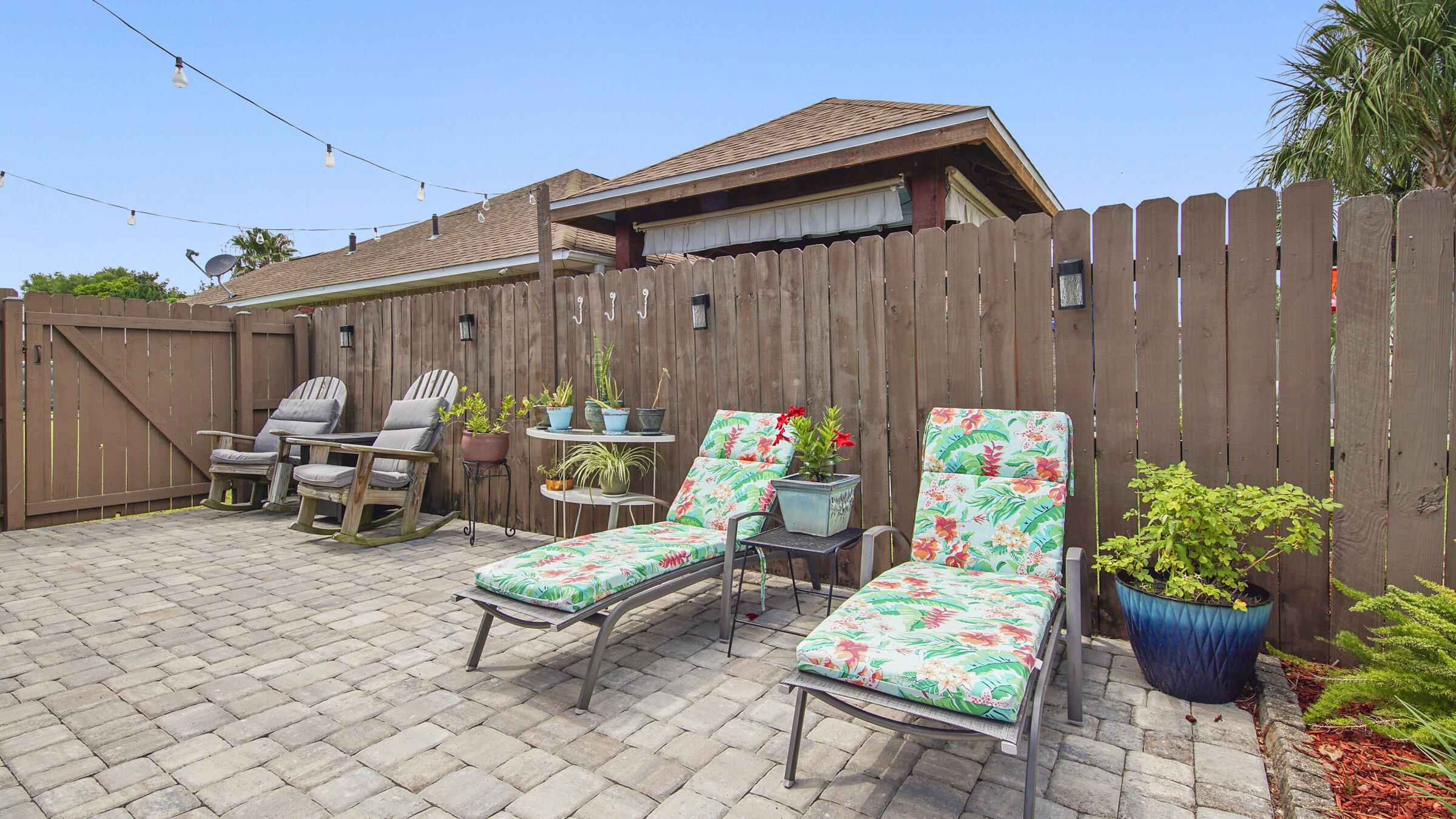 RIDGE WOOD MANOR - Residential