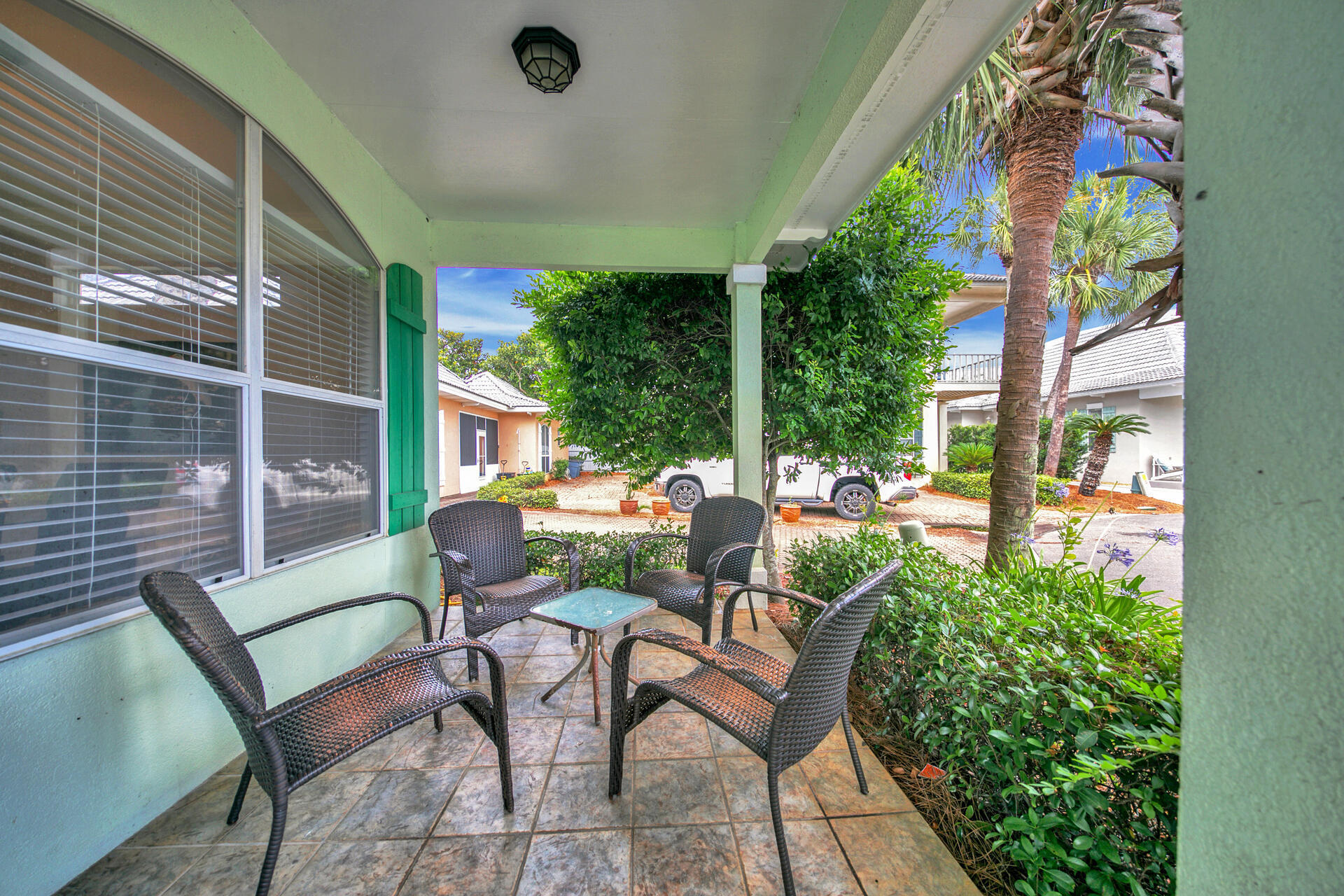 EMERALD SHORES - Residential
