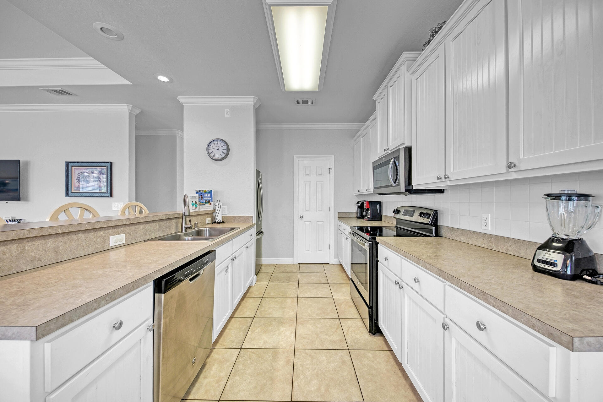 EMERALD SHORES - Residential