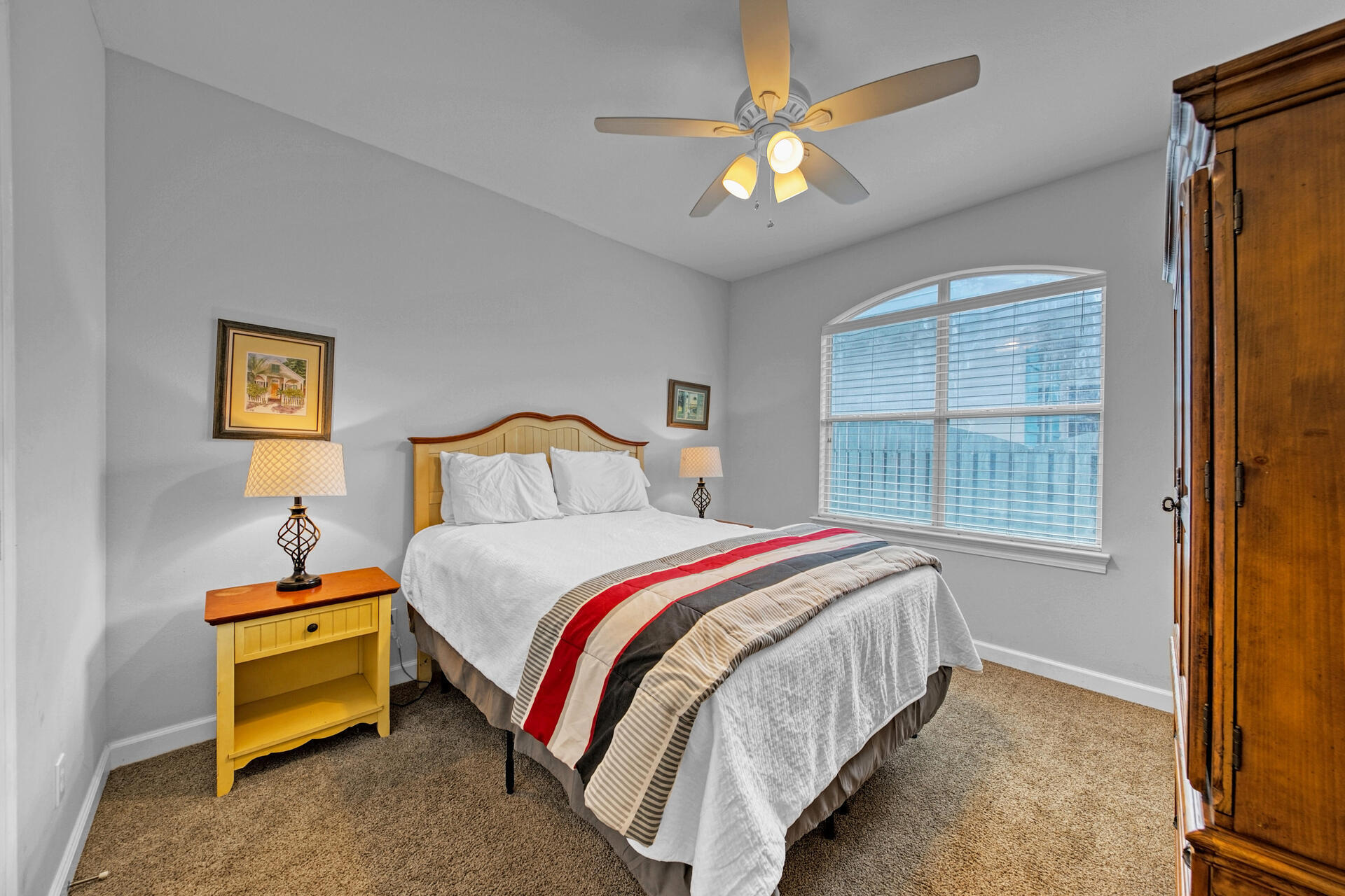 EMERALD SHORES - Residential