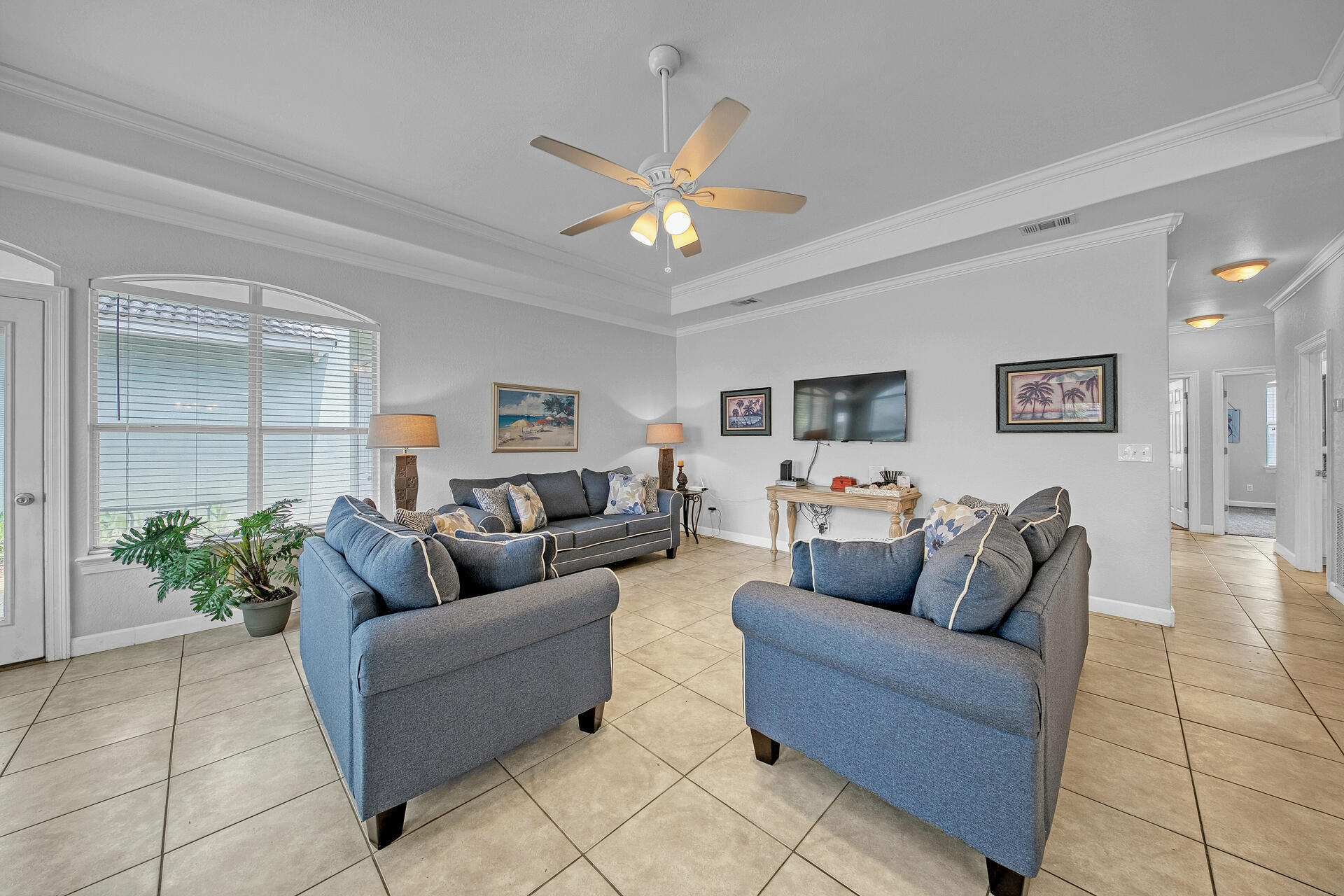 EMERALD SHORES - Residential