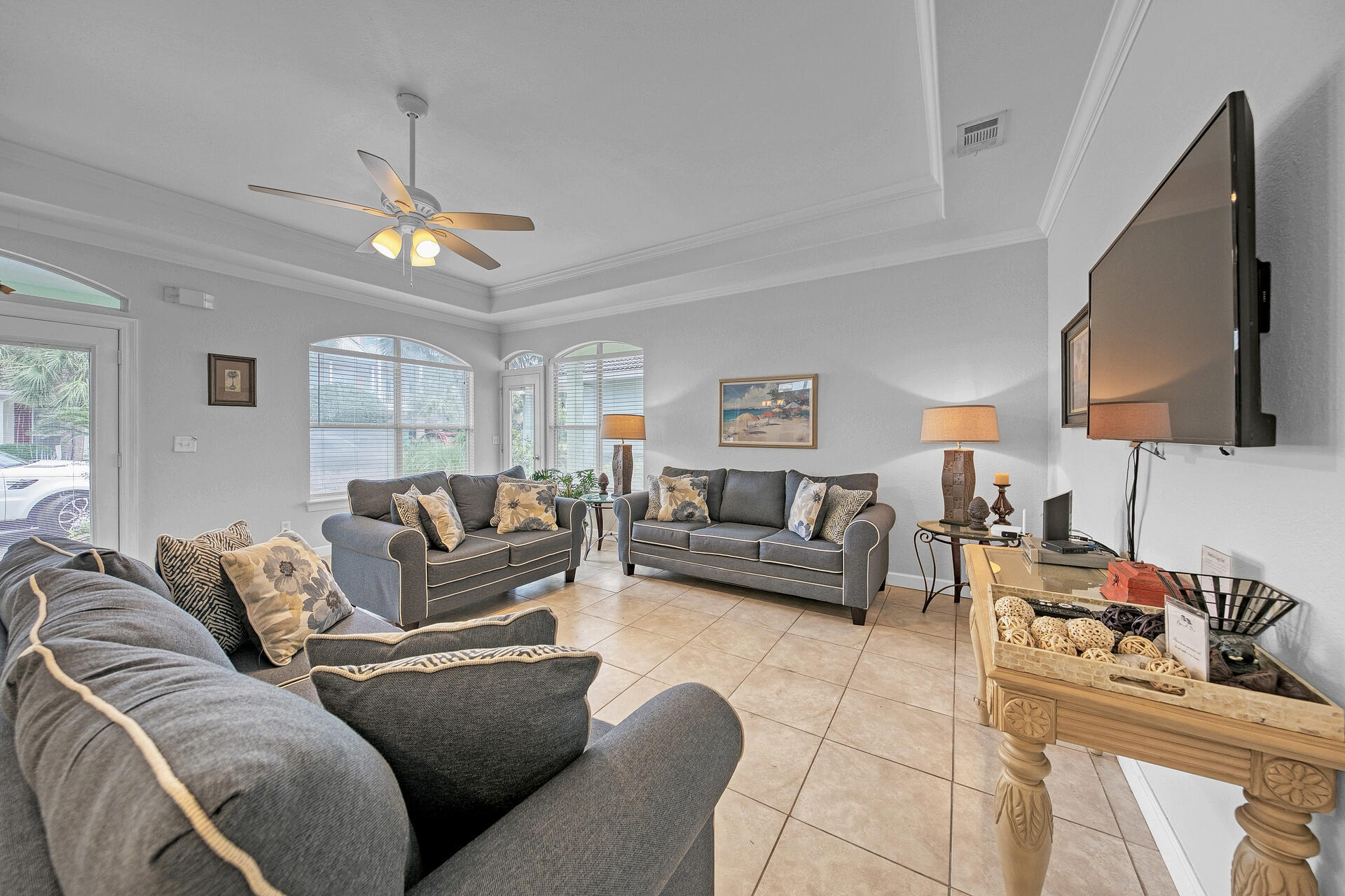 EMERALD SHORES - Residential