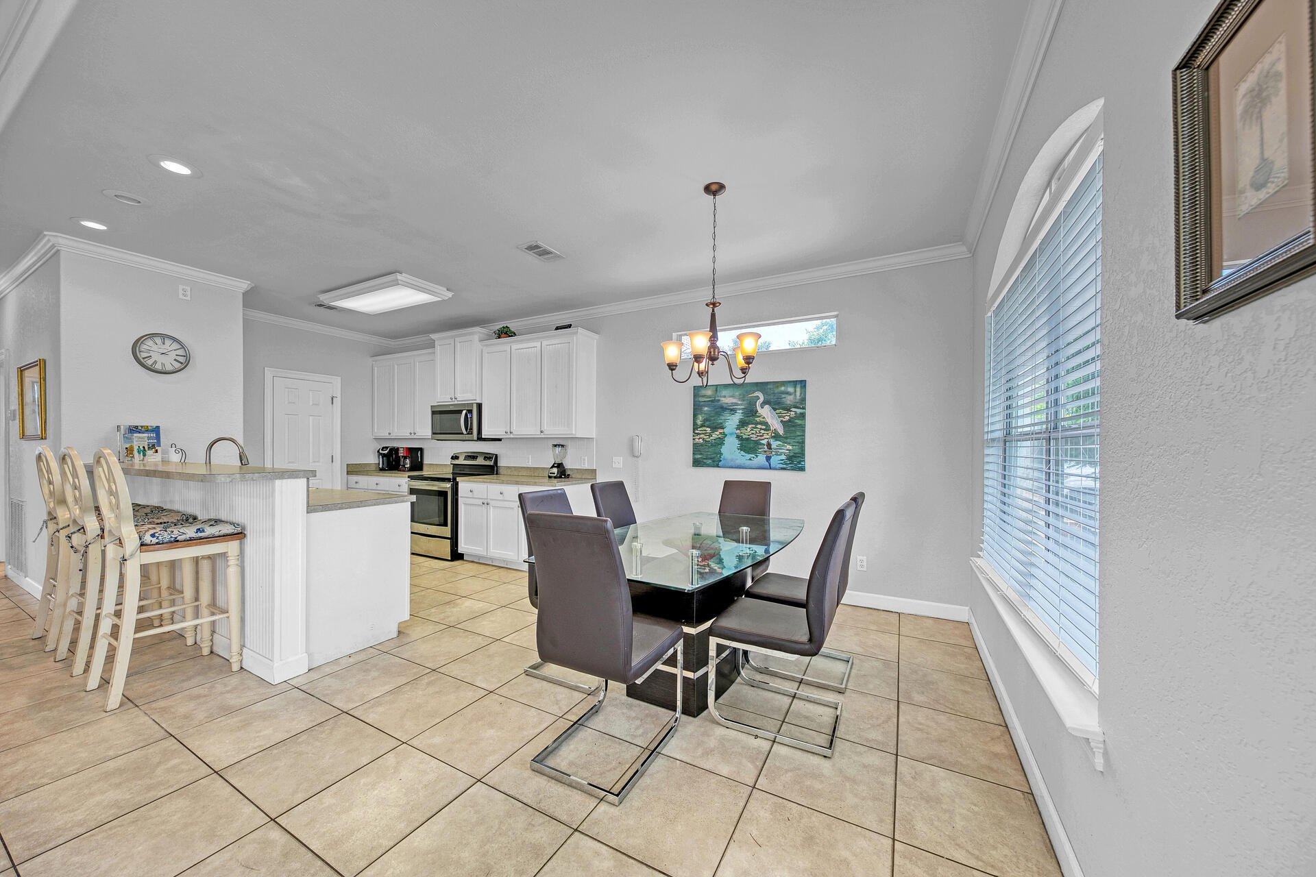 EMERALD SHORES - Residential