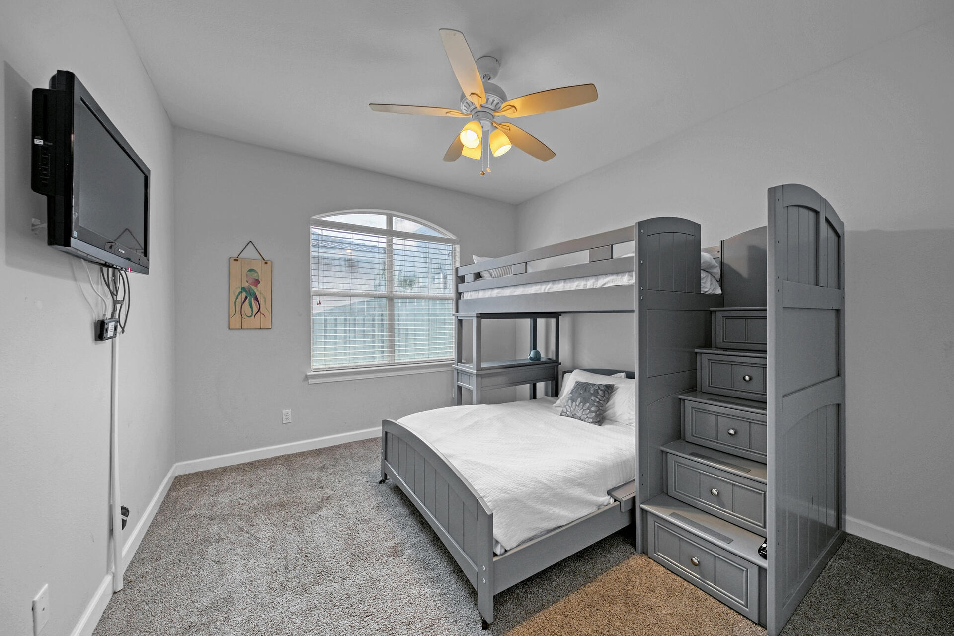 EMERALD SHORES - Residential