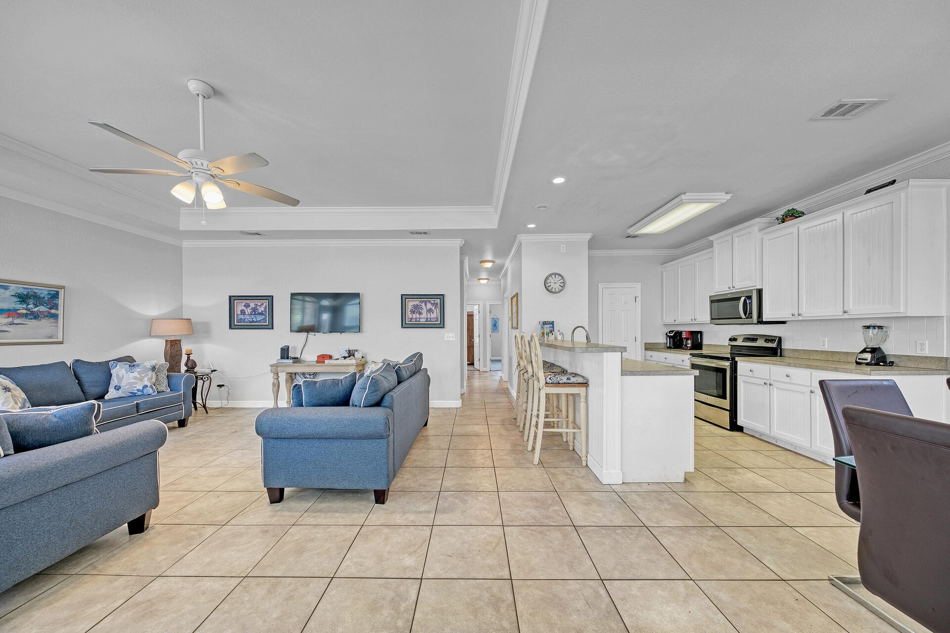EMERALD SHORES - Residential