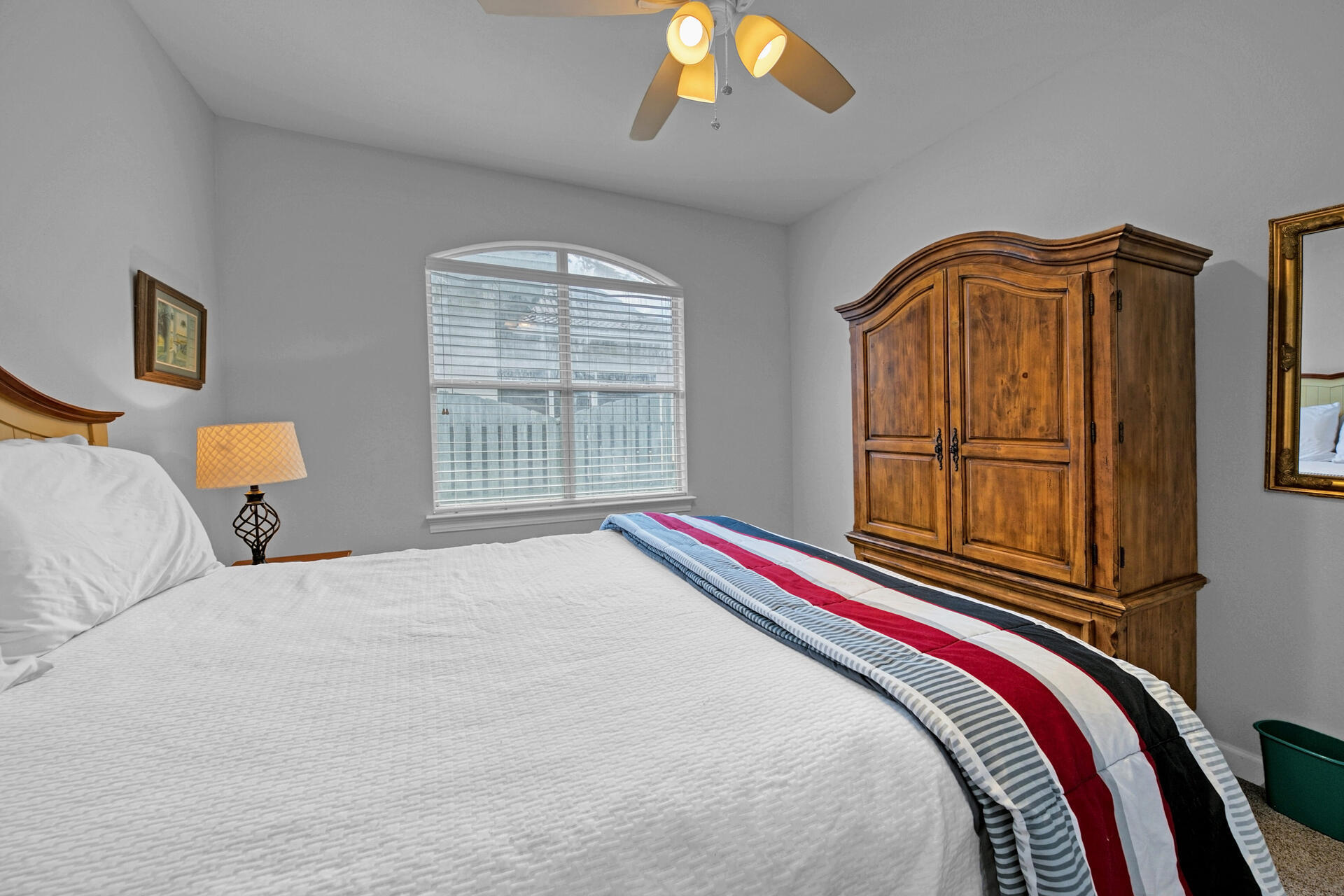 EMERALD SHORES - Residential