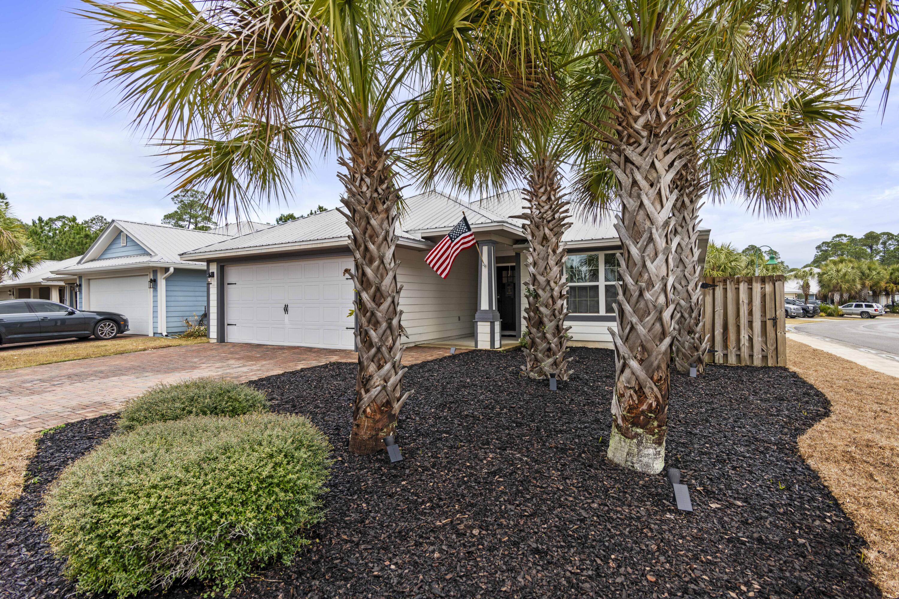 EAGLE BAY - Residential