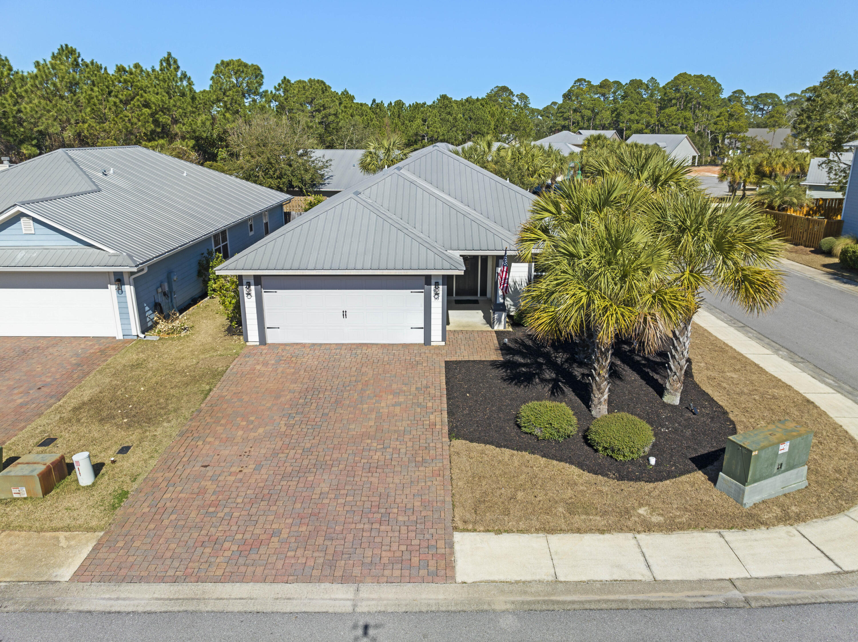 EAGLE BAY - Residential