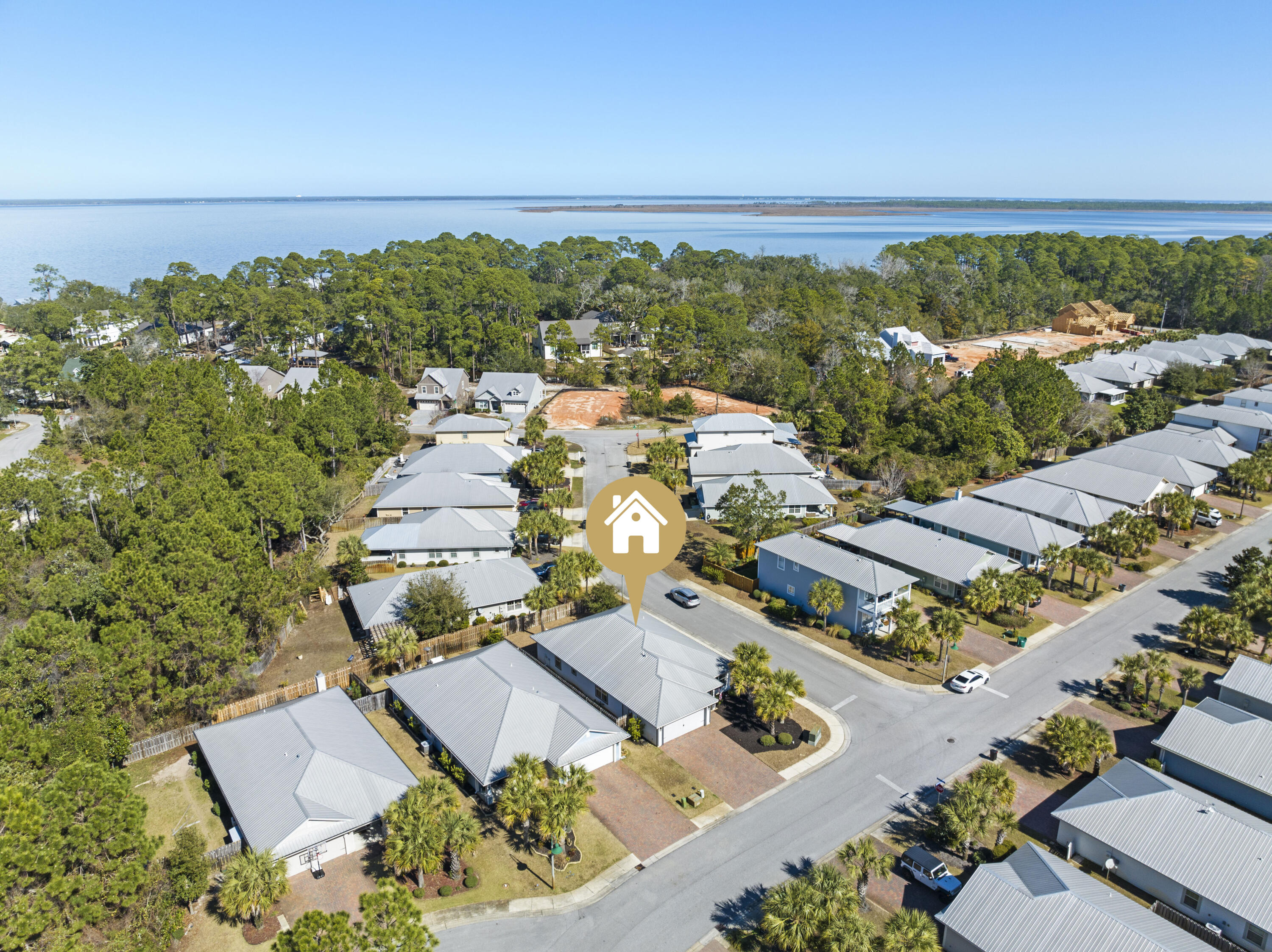 EAGLE BAY - Residential