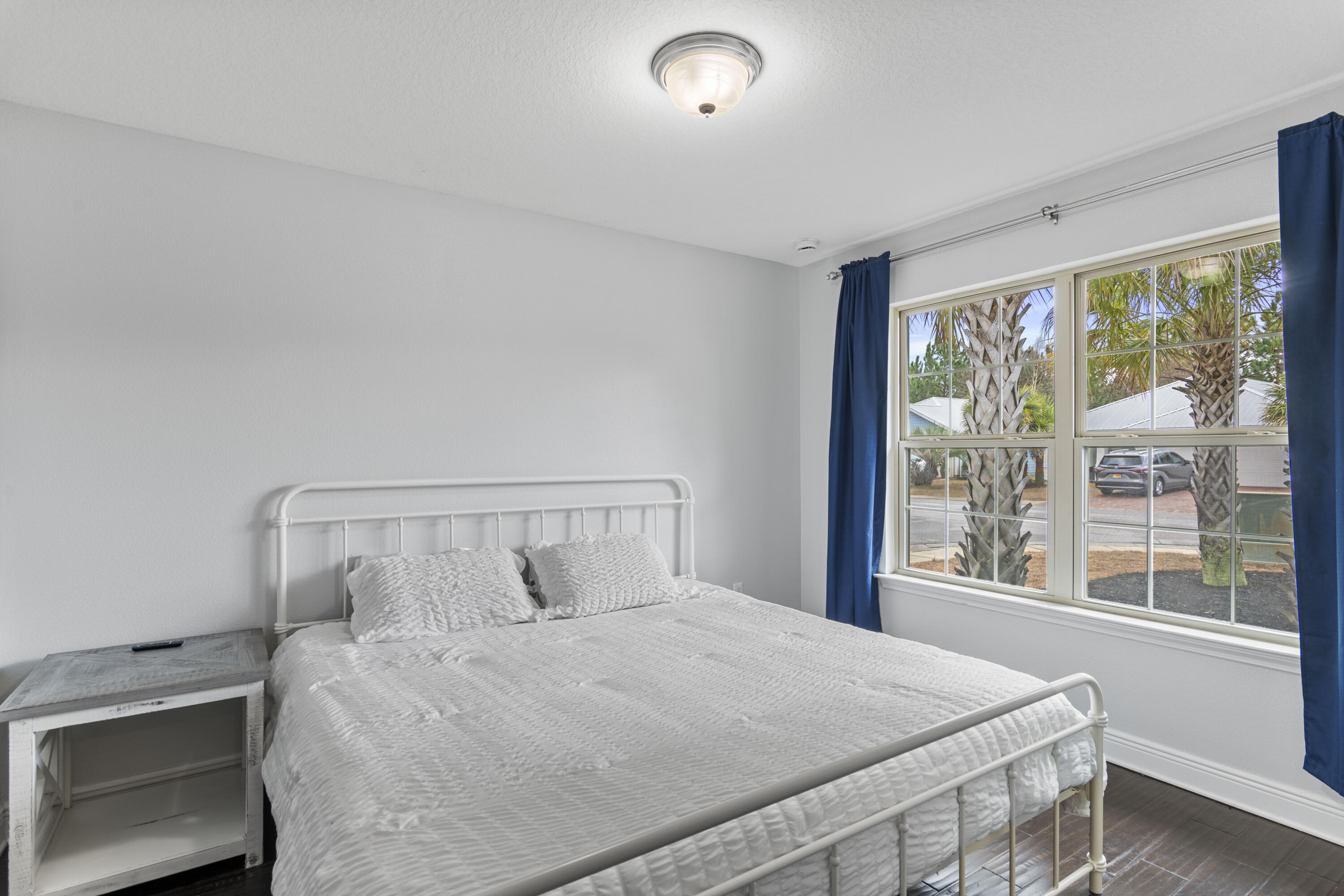 EAGLE BAY - Residential