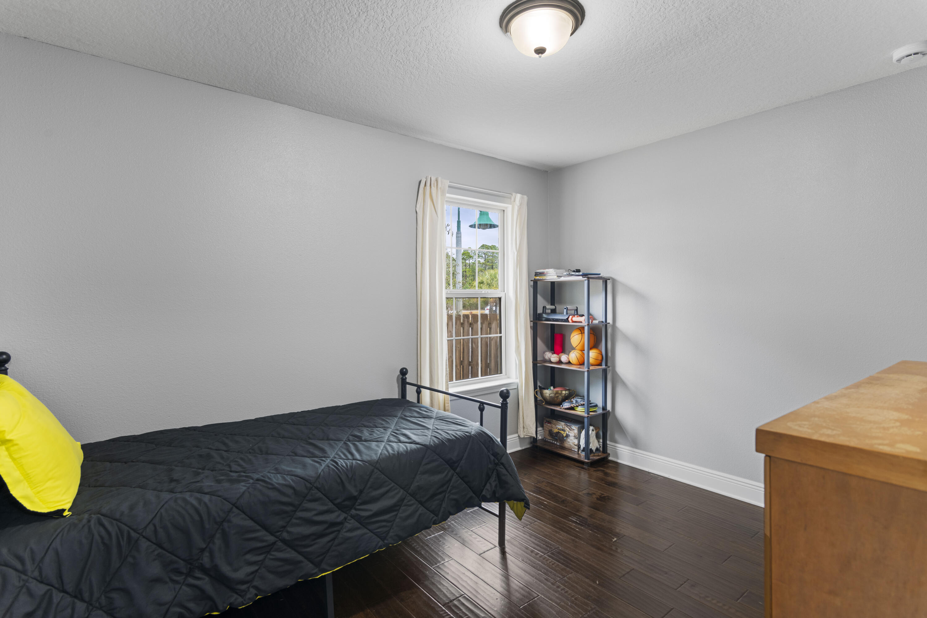 EAGLE BAY - Residential