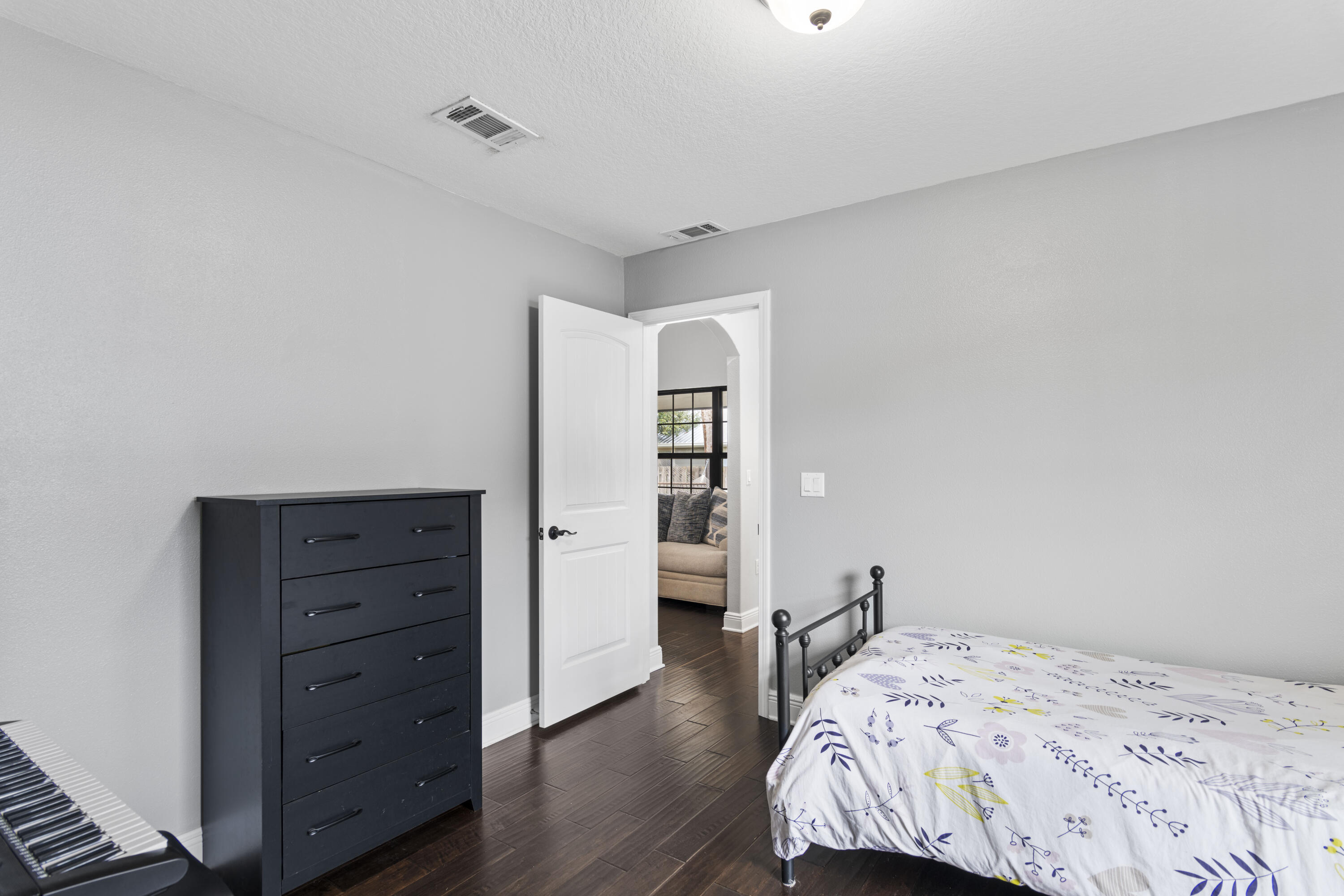 EAGLE BAY - Residential