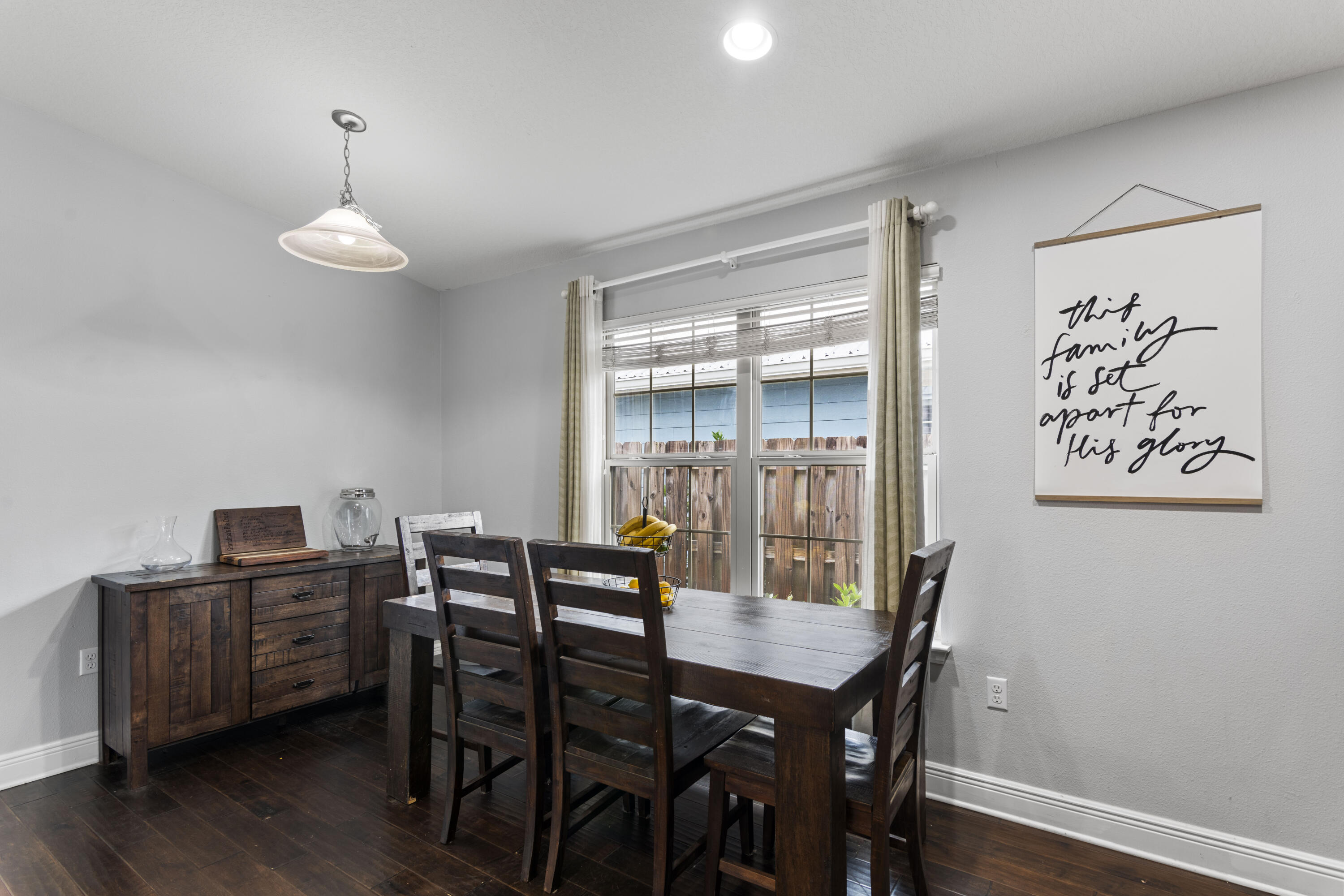EAGLE BAY - Residential