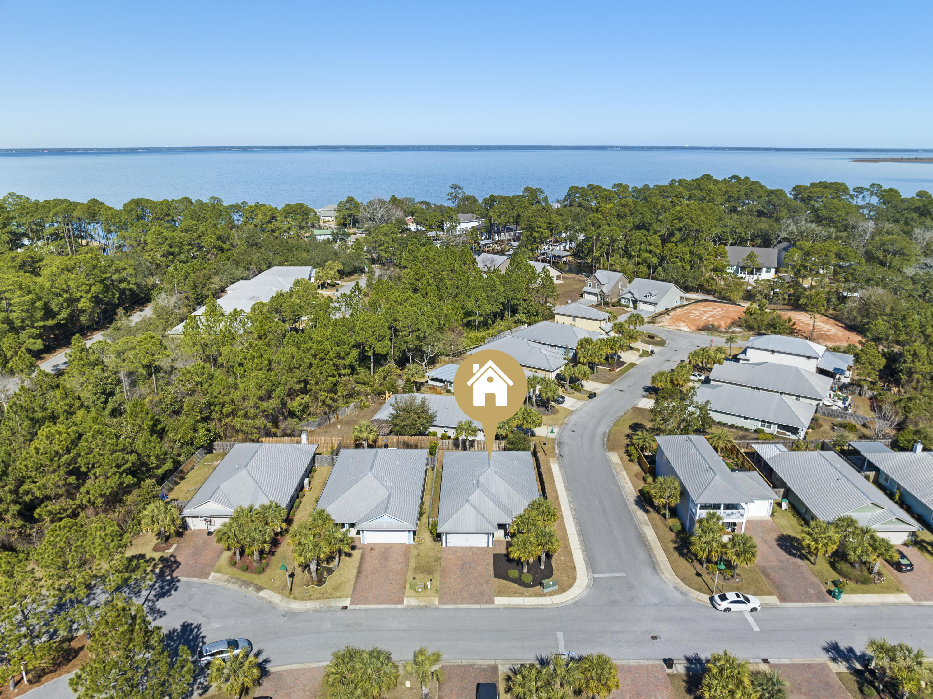 EAGLE BAY - Residential