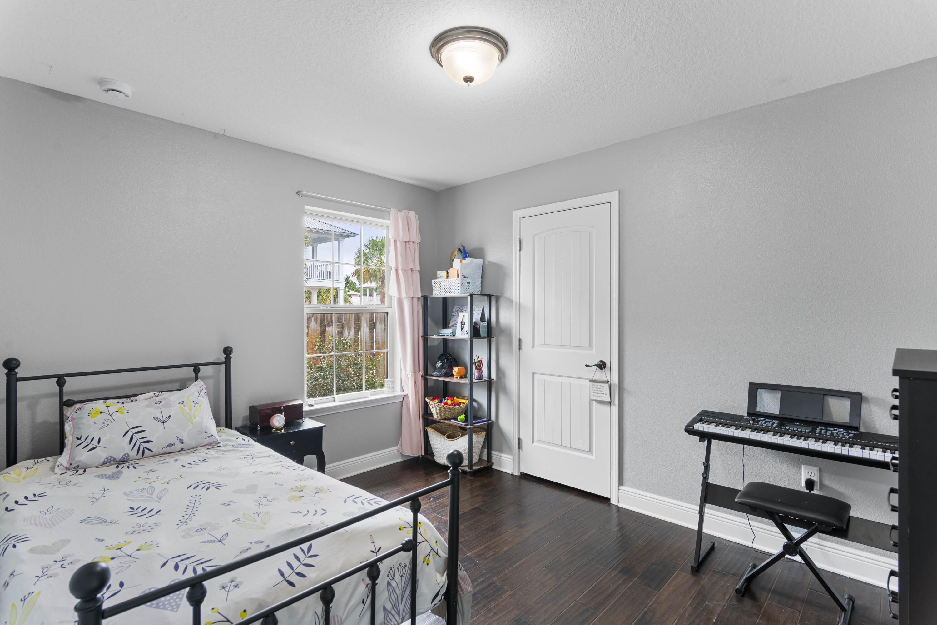 EAGLE BAY - Residential