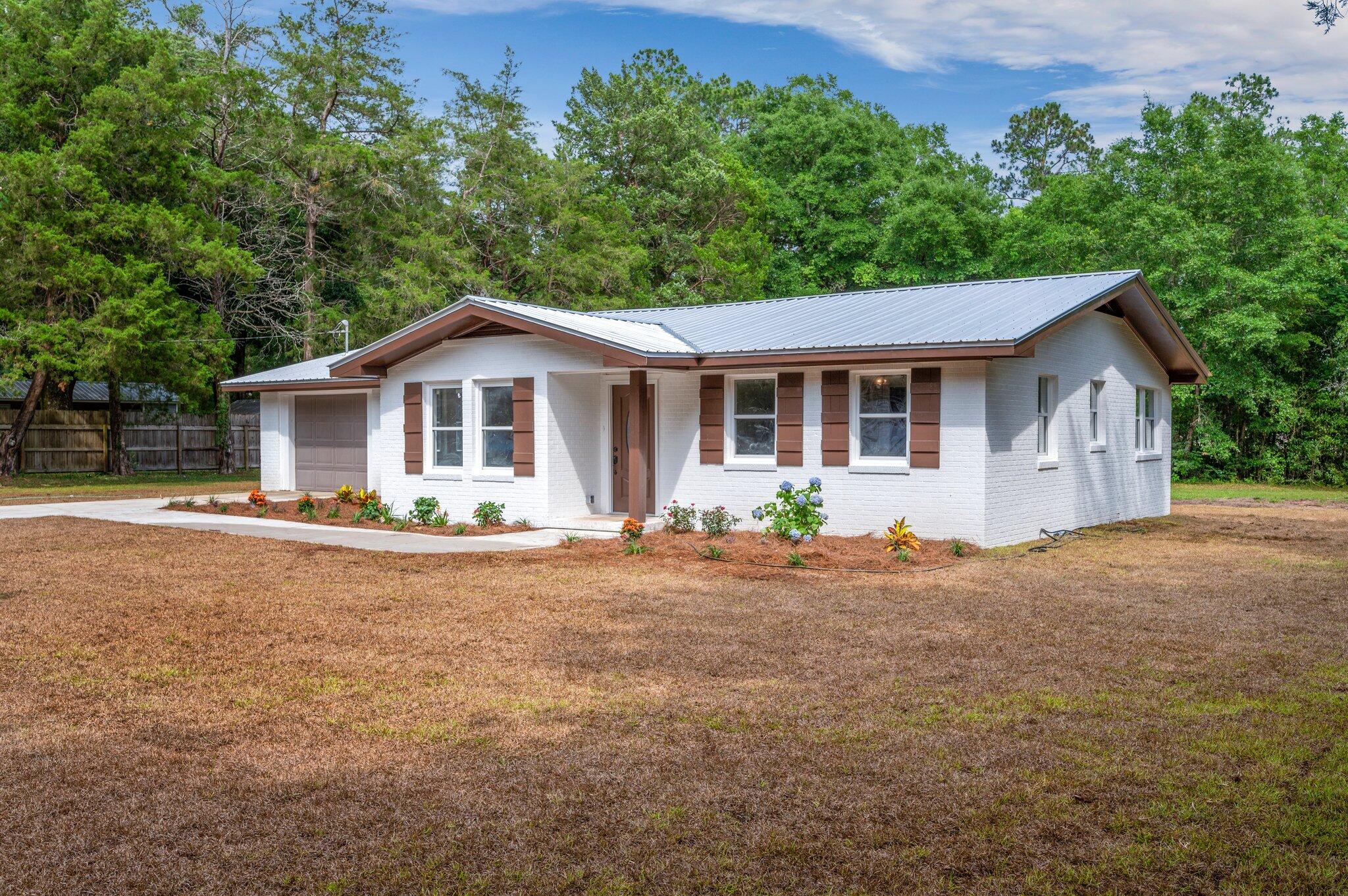 TOWN OF DEFUNIAK SPRINGS - Residential
