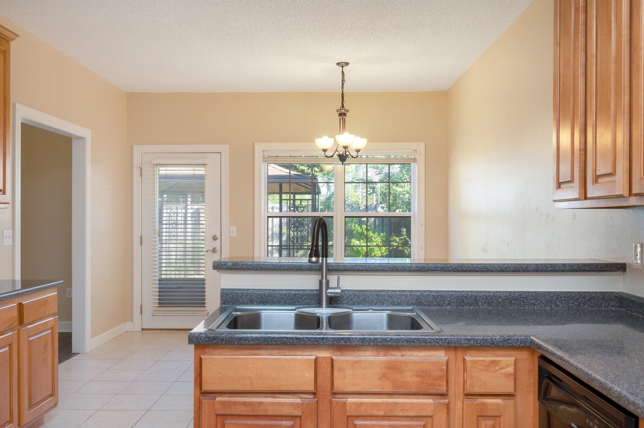 CROSSINGS AT BLUEWATER BAY - Residential Lease