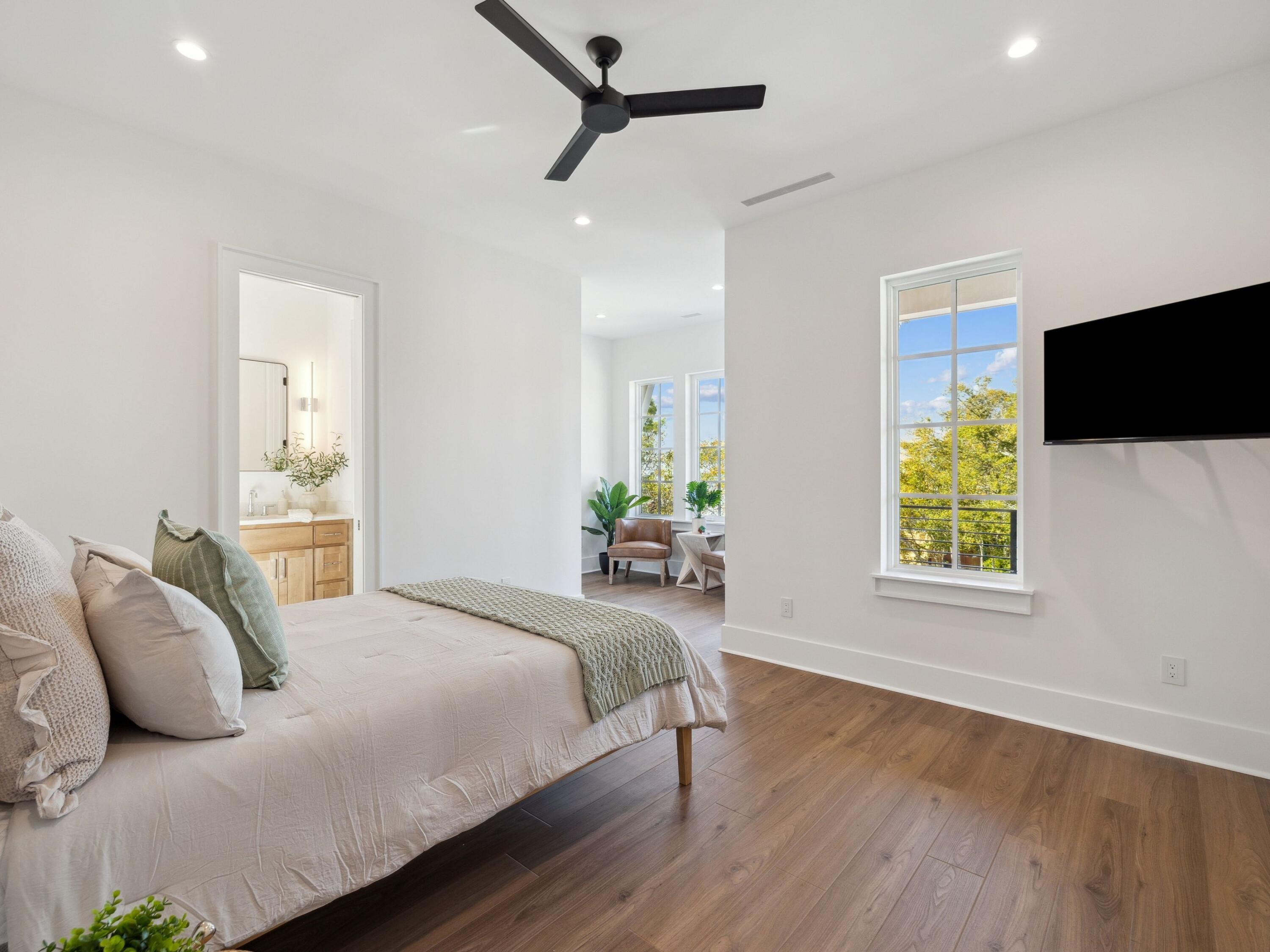 RIVIERA BEACH - Residential