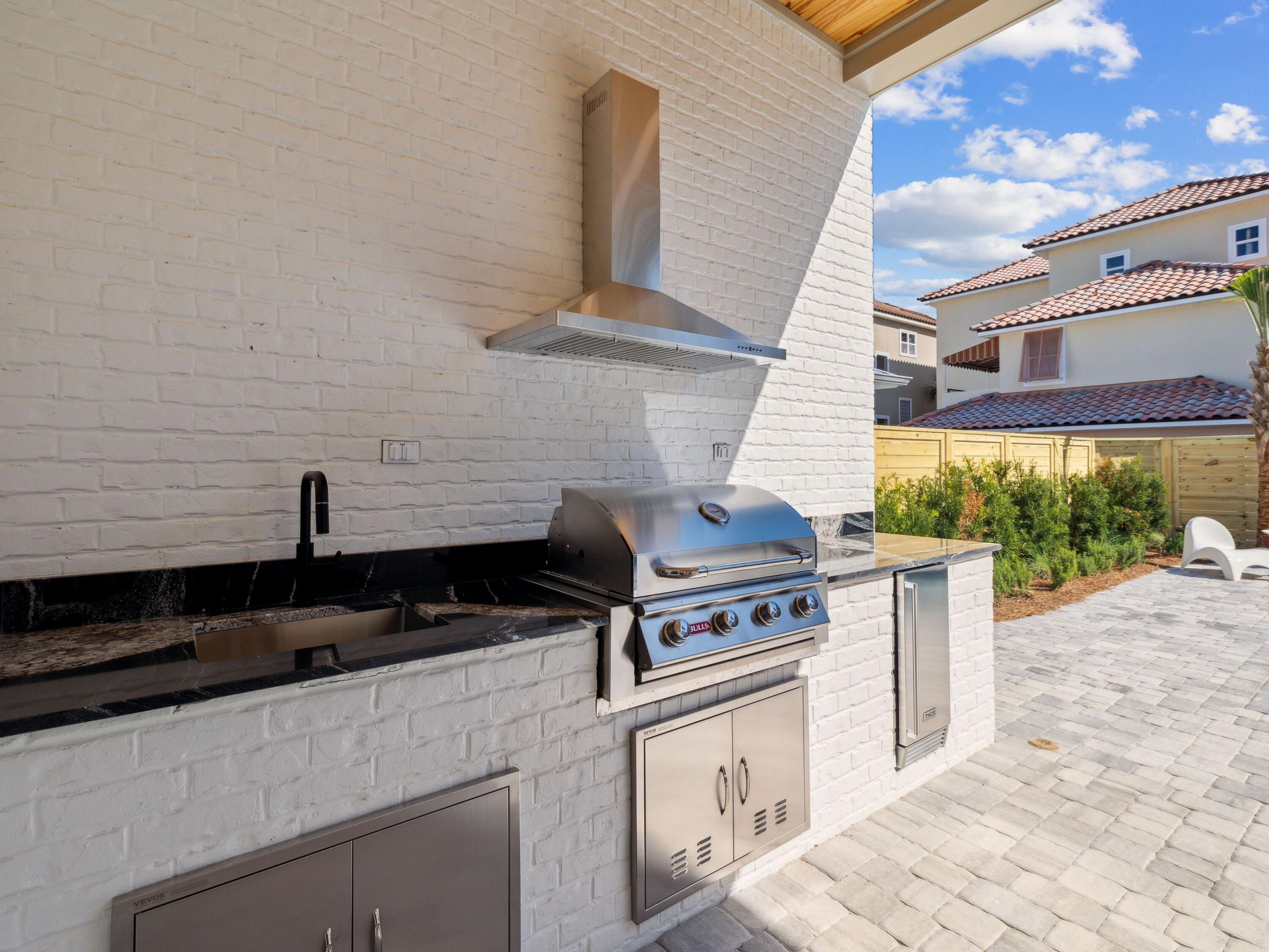 RIVIERA BEACH - Residential