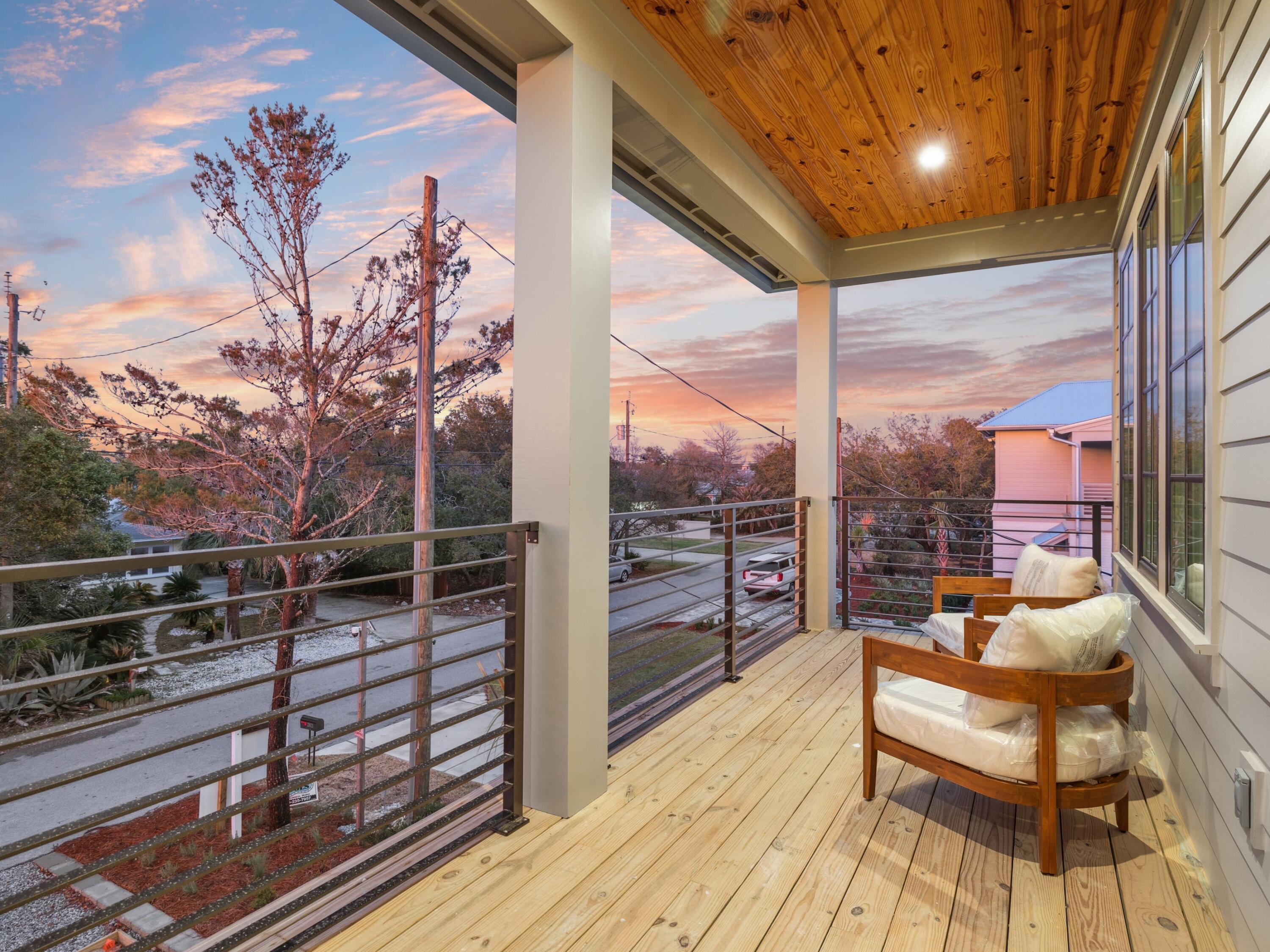 RIVIERA BEACH - Residential