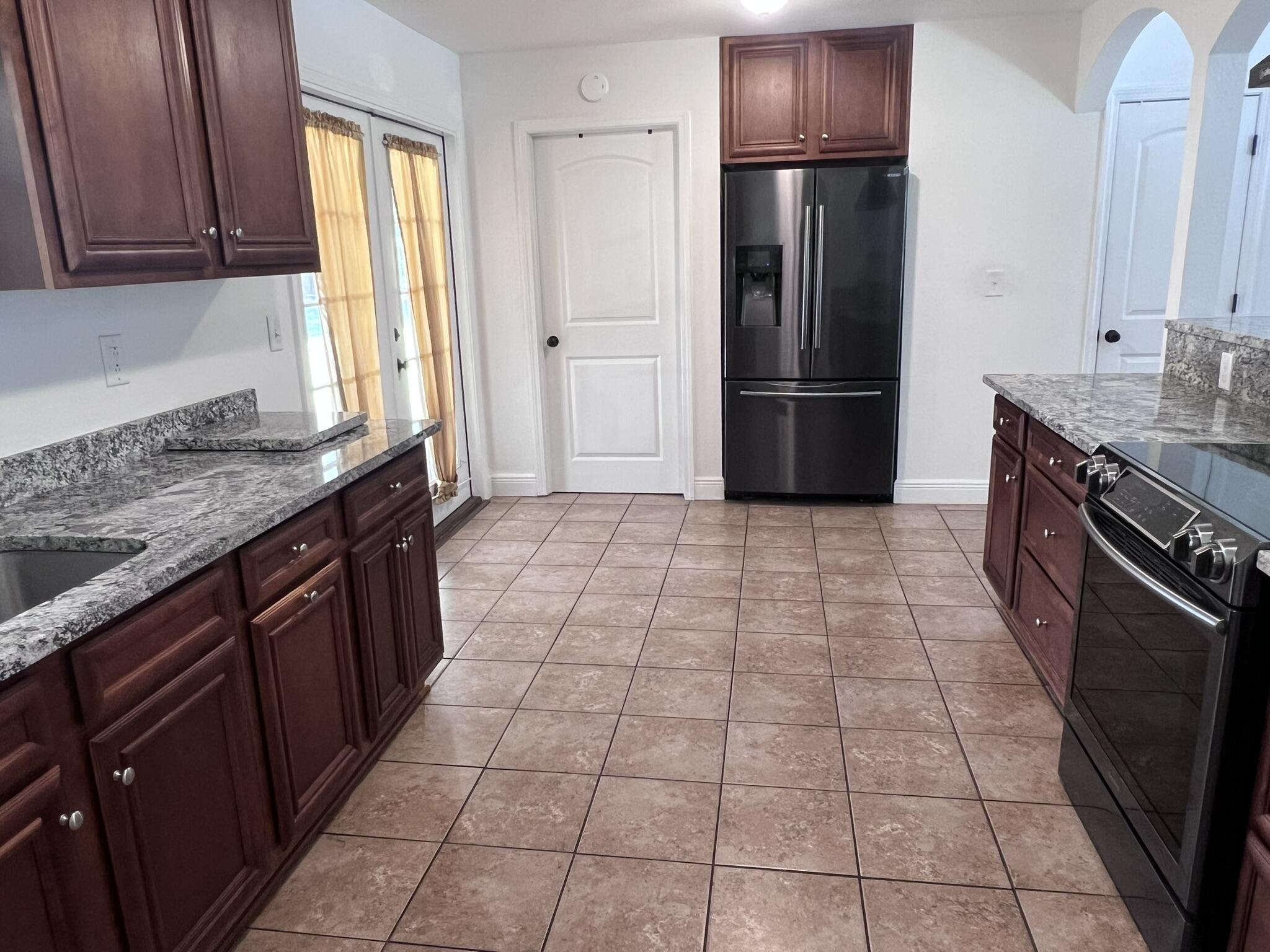 METES & BOUNDS - Residential Lease