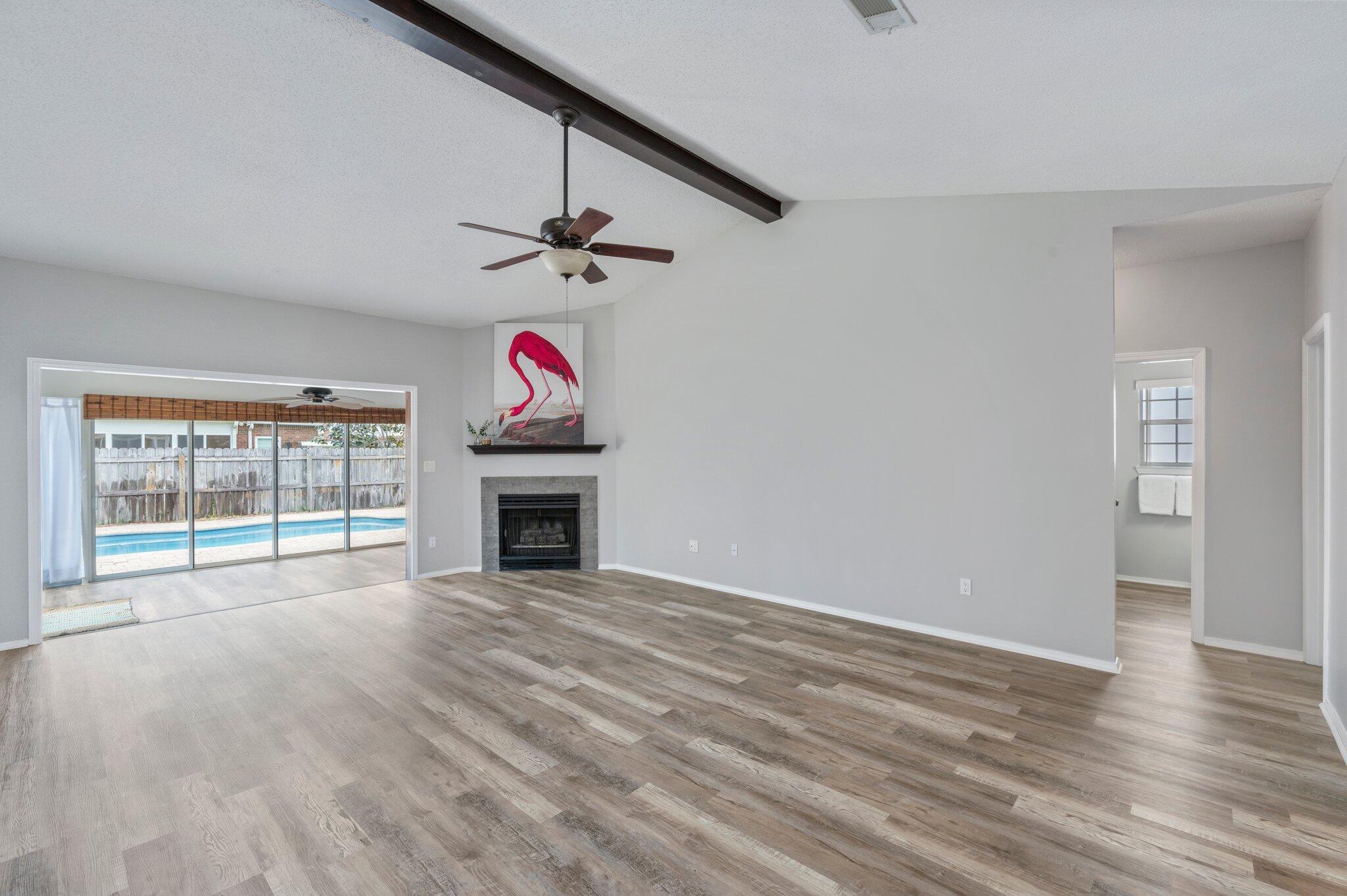 PARKWOOD SQUARE PH 1 - Residential