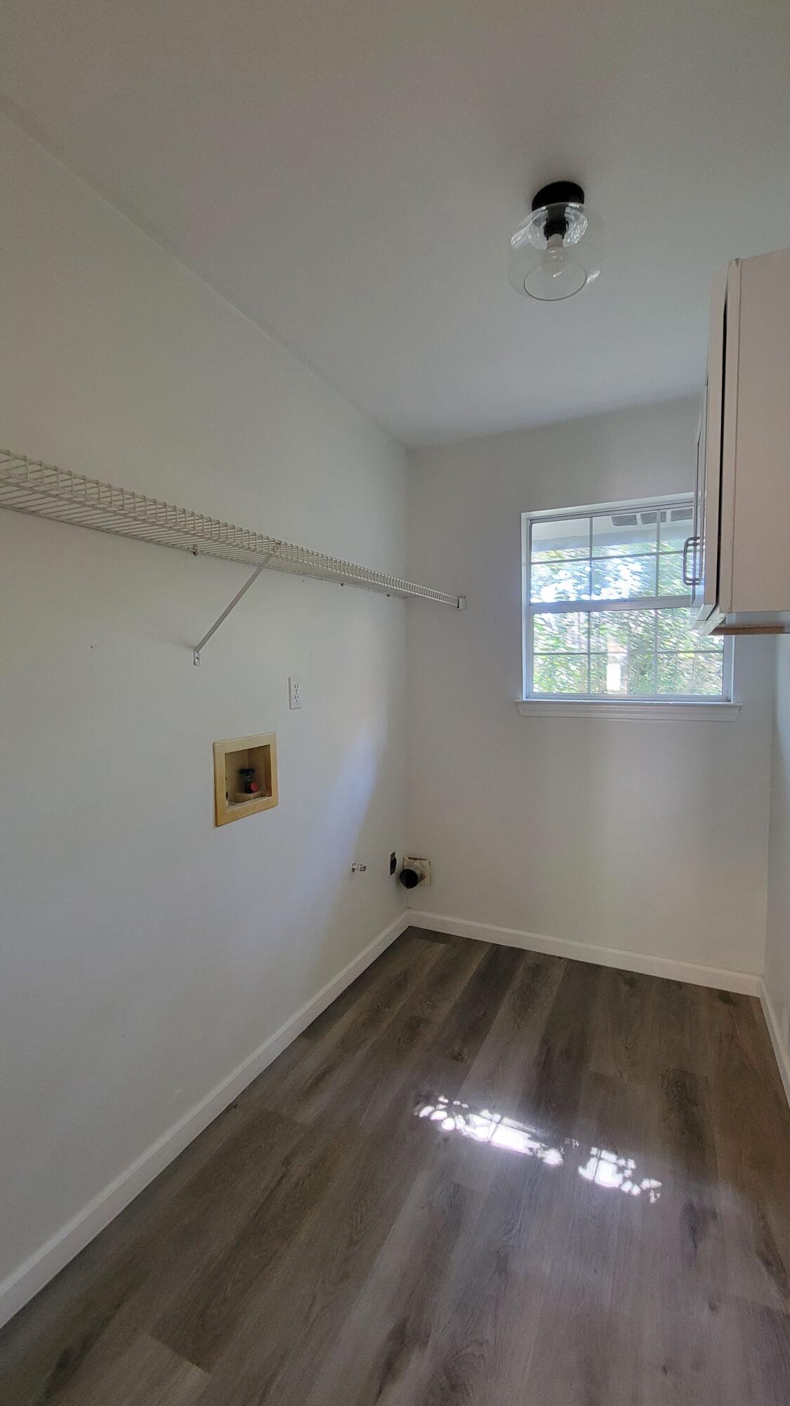 PARKWOOD PLACE AT BLUEWATER BAY - Residential Lease