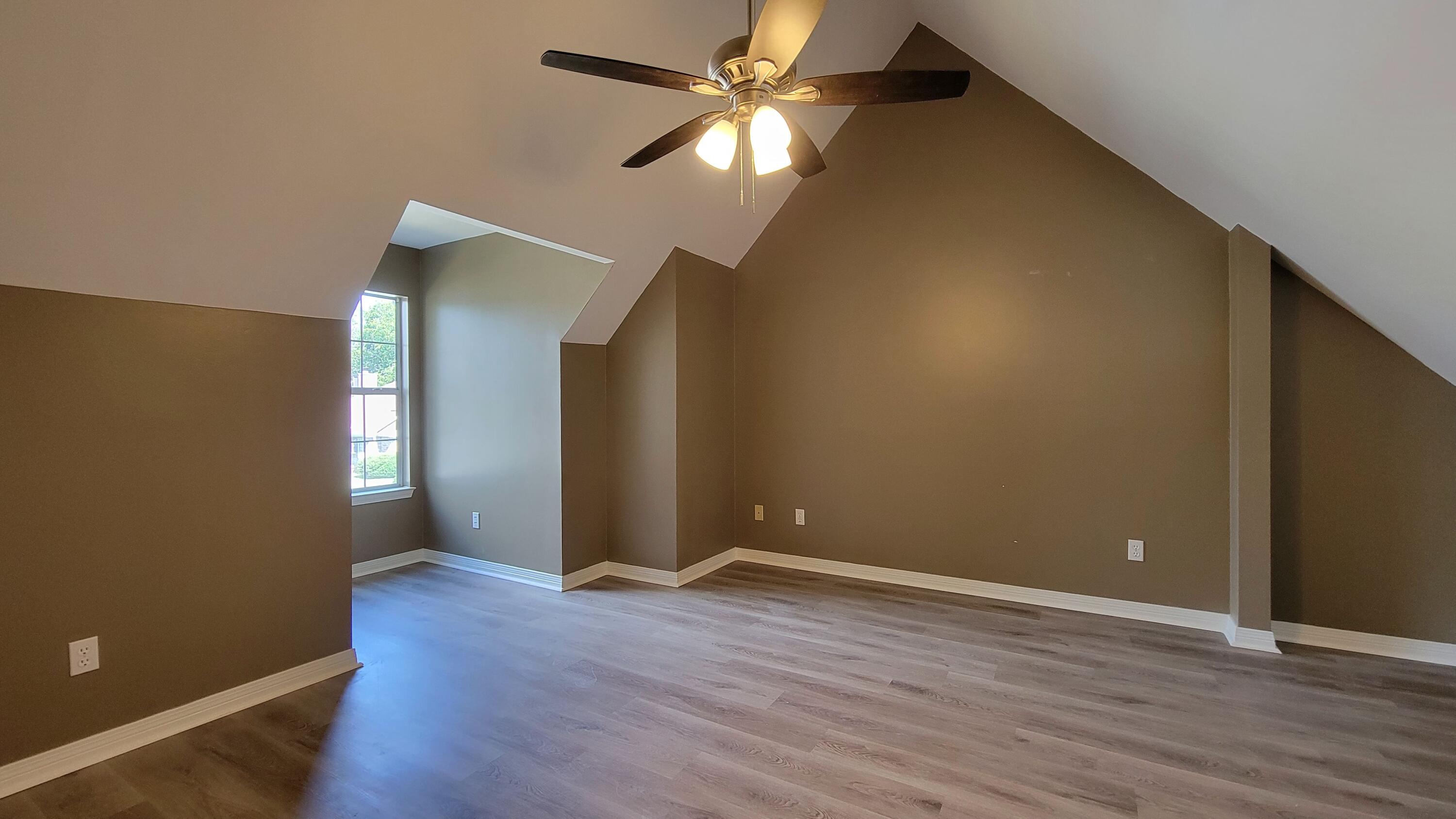 PARKWOOD PLACE AT BLUEWATER BAY - Residential Lease