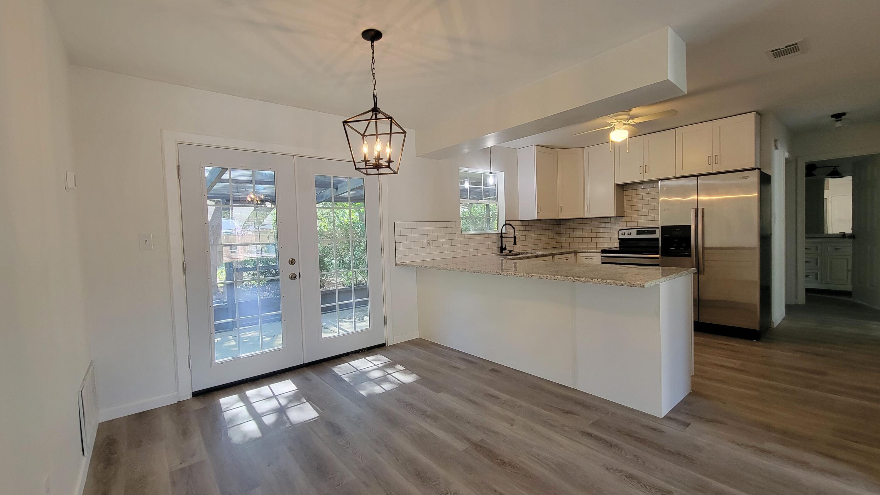 PARKWOOD PLACE AT BLUEWATER BAY - Residential Lease