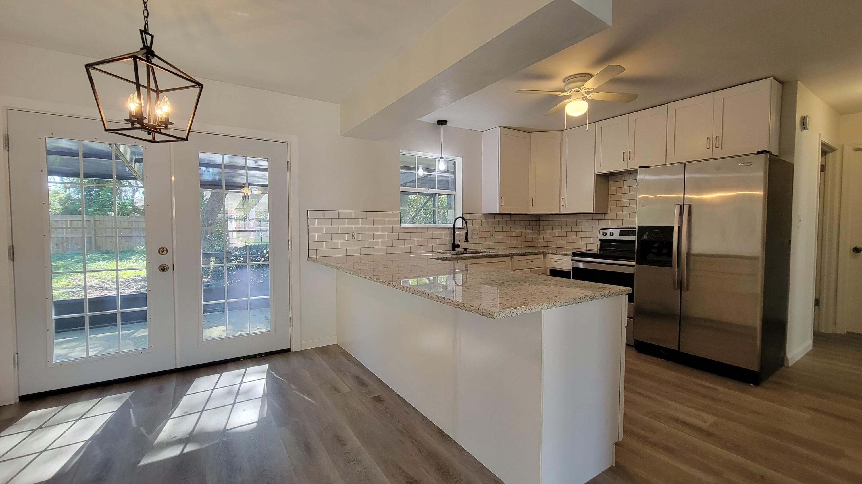 PARKWOOD PLACE AT BLUEWATER BAY - Residential Lease