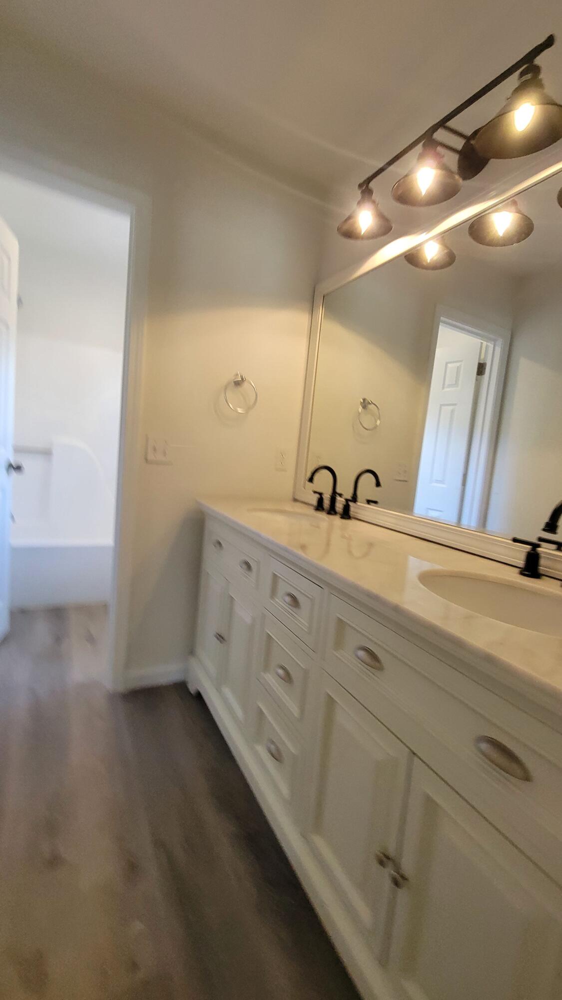 PARKWOOD PLACE AT BLUEWATER BAY - Residential Lease