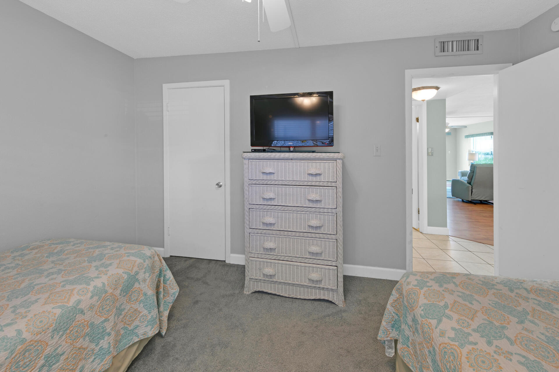 EL MATADOR CONDO - Residential