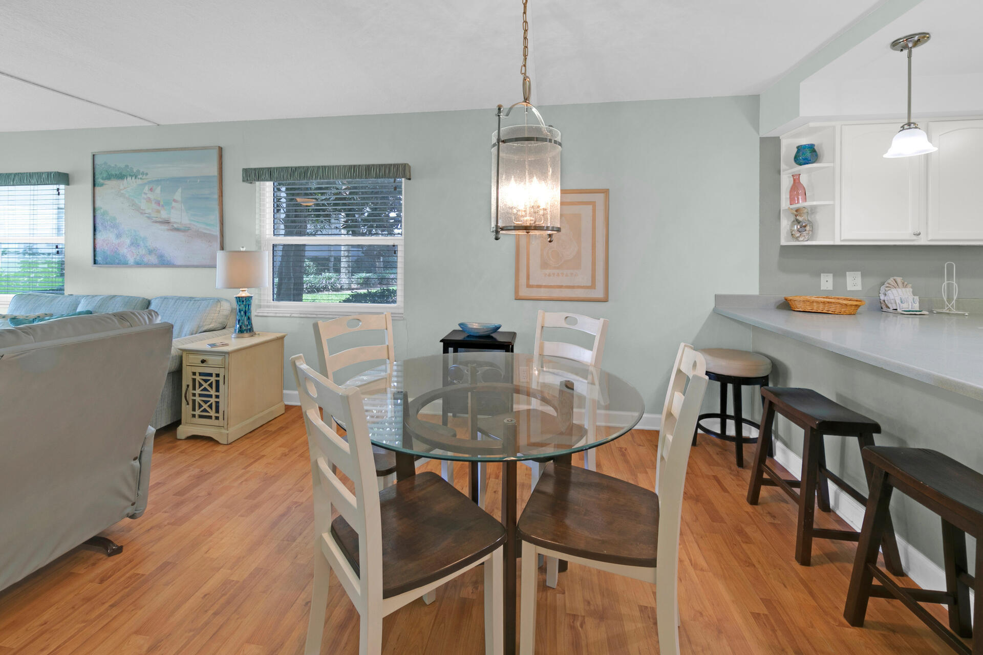 EL MATADOR CONDO - Residential