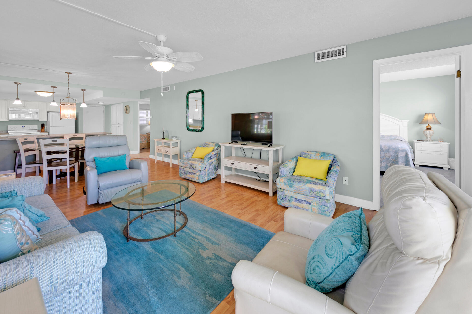 EL MATADOR CONDO - Residential