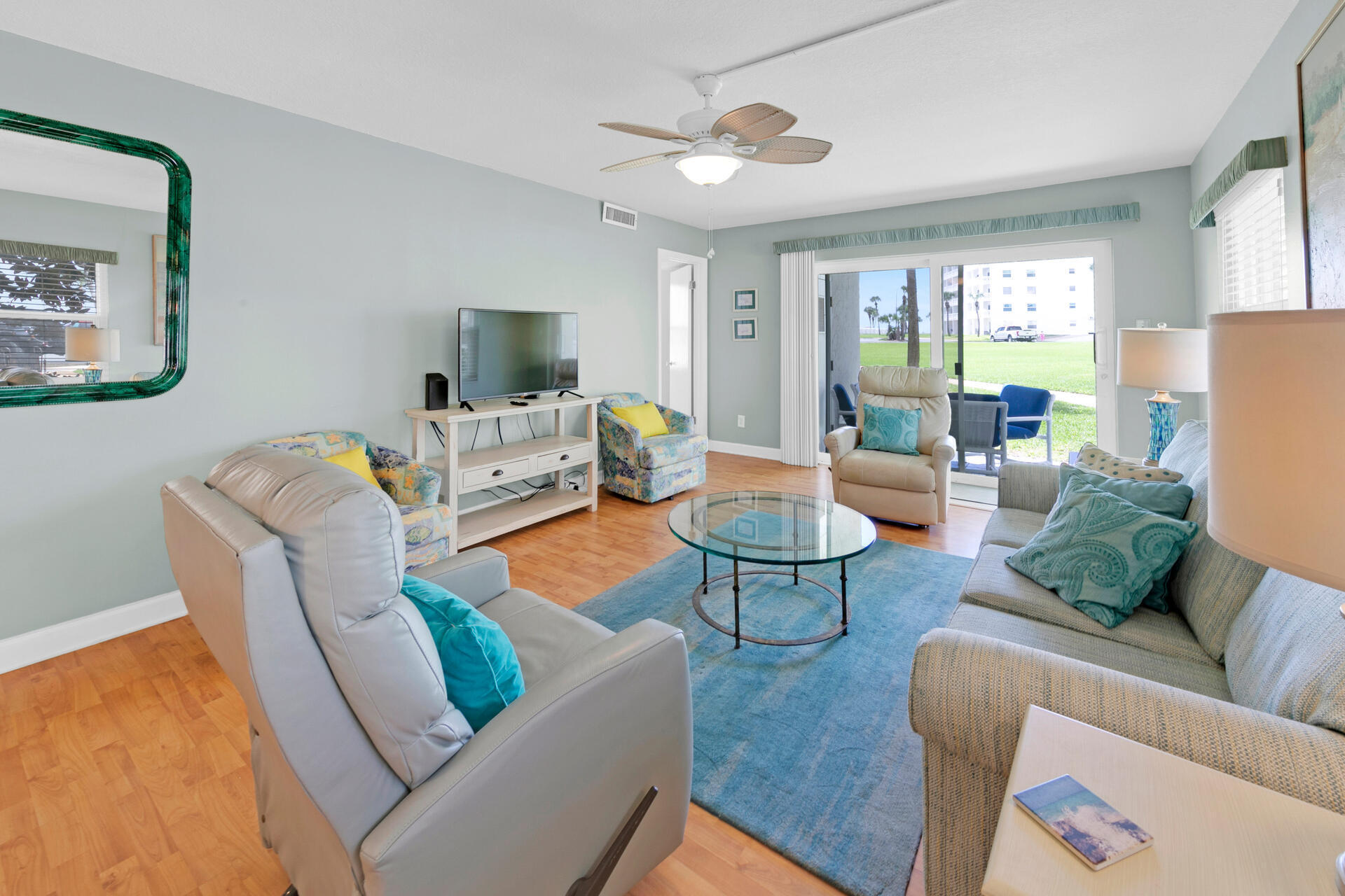 EL MATADOR CONDO - Residential