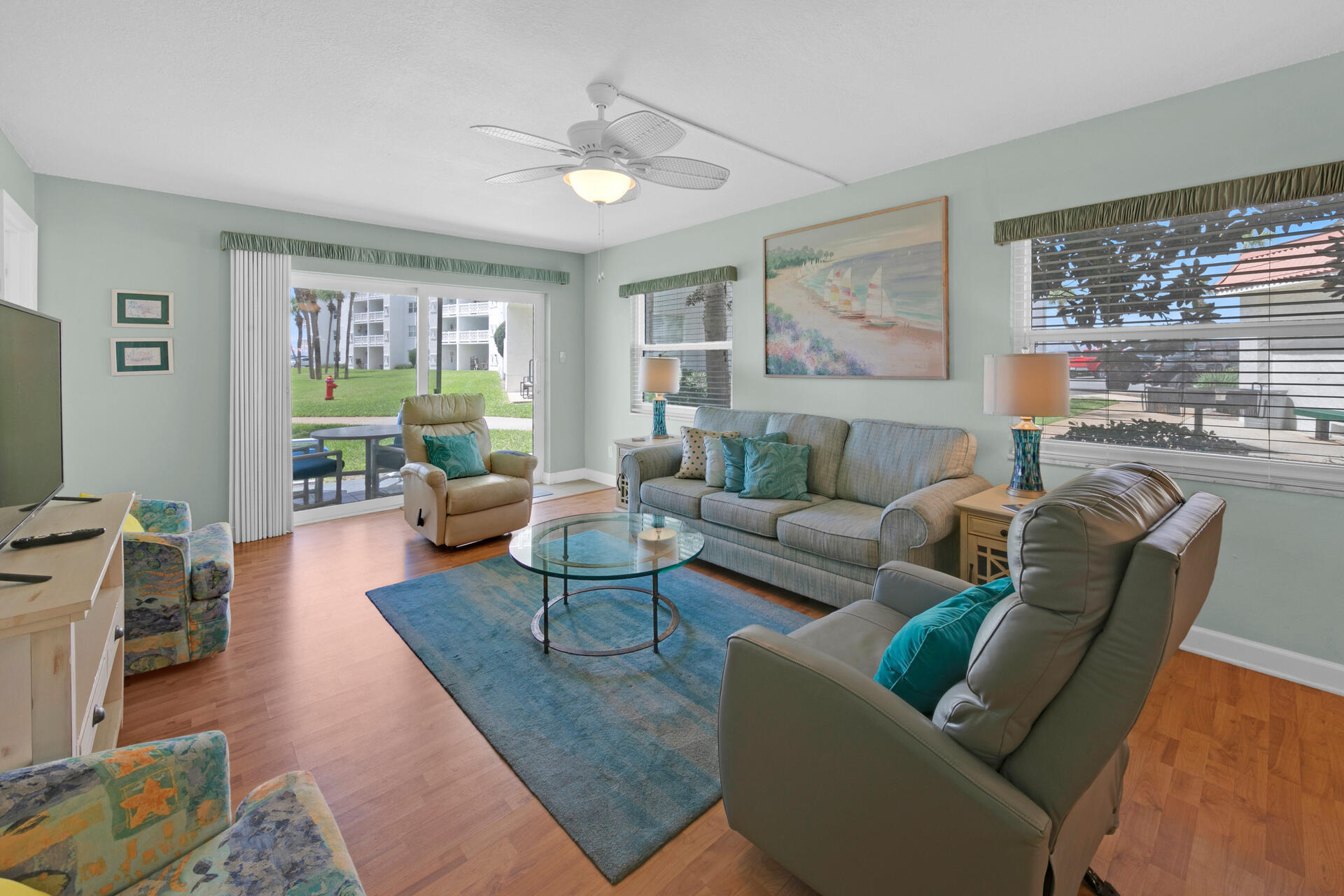 EL MATADOR CONDO - Residential