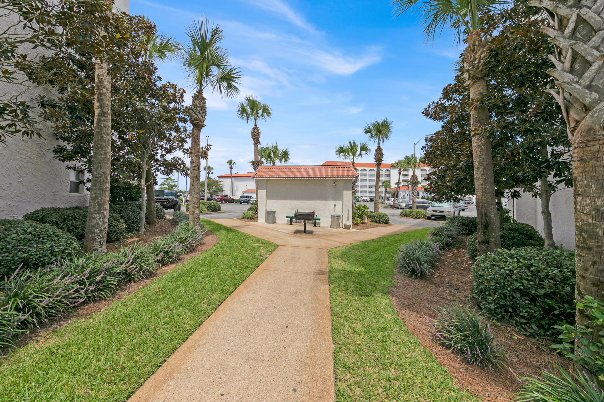EL MATADOR CONDO - Residential