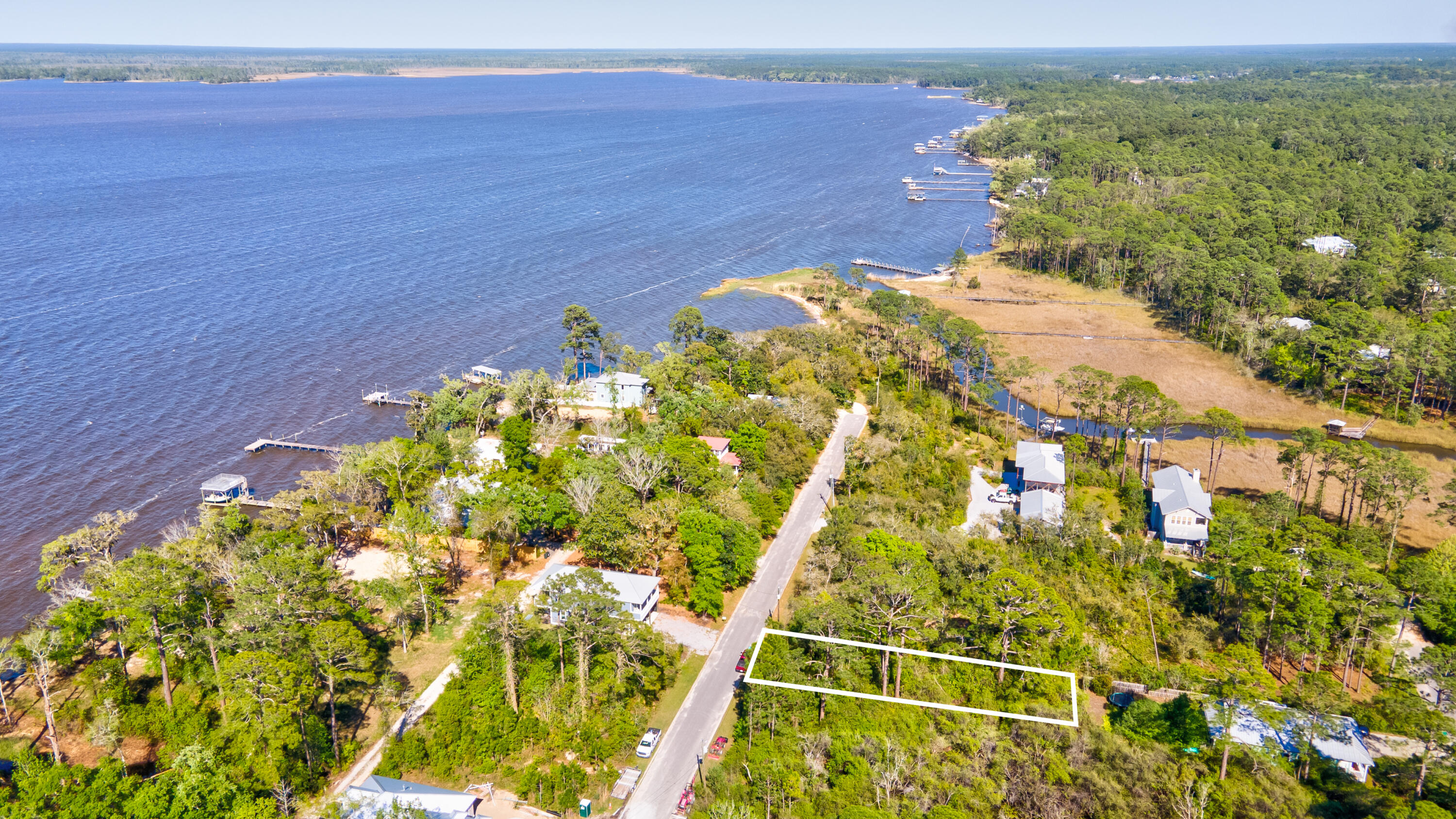 MAGNOLIA BEACH - Land